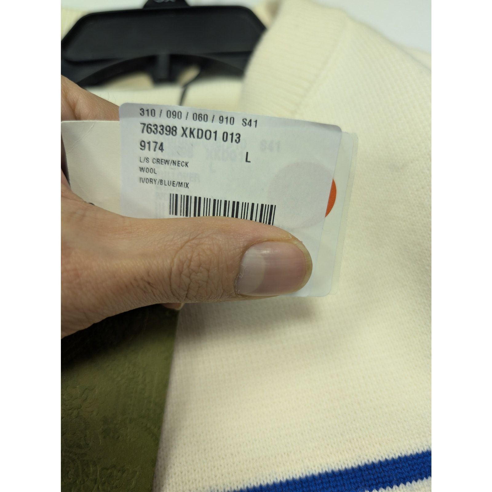Gucci o1rshd1 Wool Long Sleeve Crewneck Sweatshirt Sweater Ivory Size US L / EU 52-54 / 3 - 23 Thumbnail