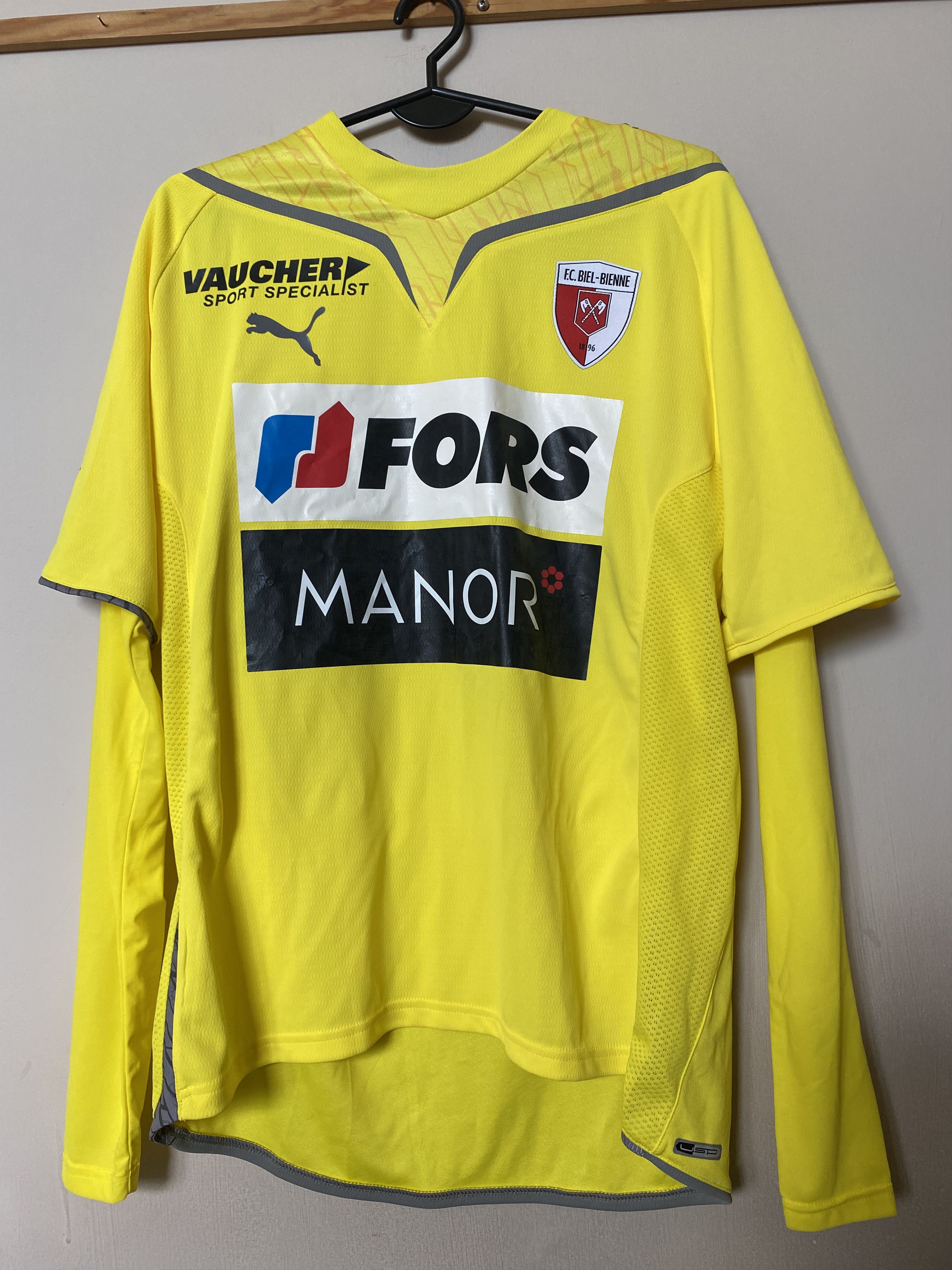 Puma F.C. Biel/Bienne - long sleeve - Puma - L - UNIQUE Size US L / EU 52-54 / 3 - 1 Thumbnail