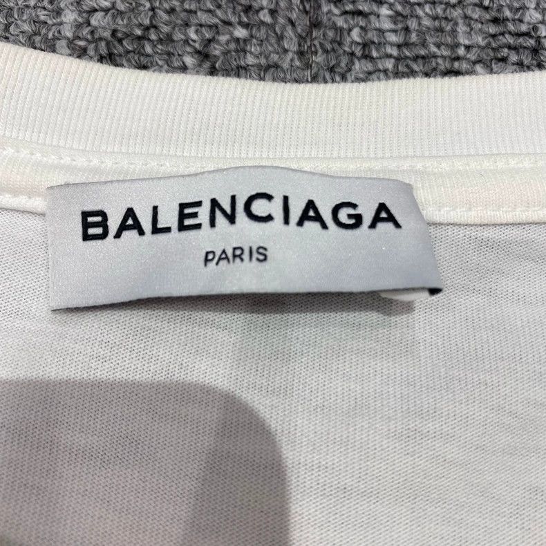 Balenciaga Balenciaga White rainbow letter short-sleeve Size US M / EU 48-50 / 2 - 4 Thumbnail