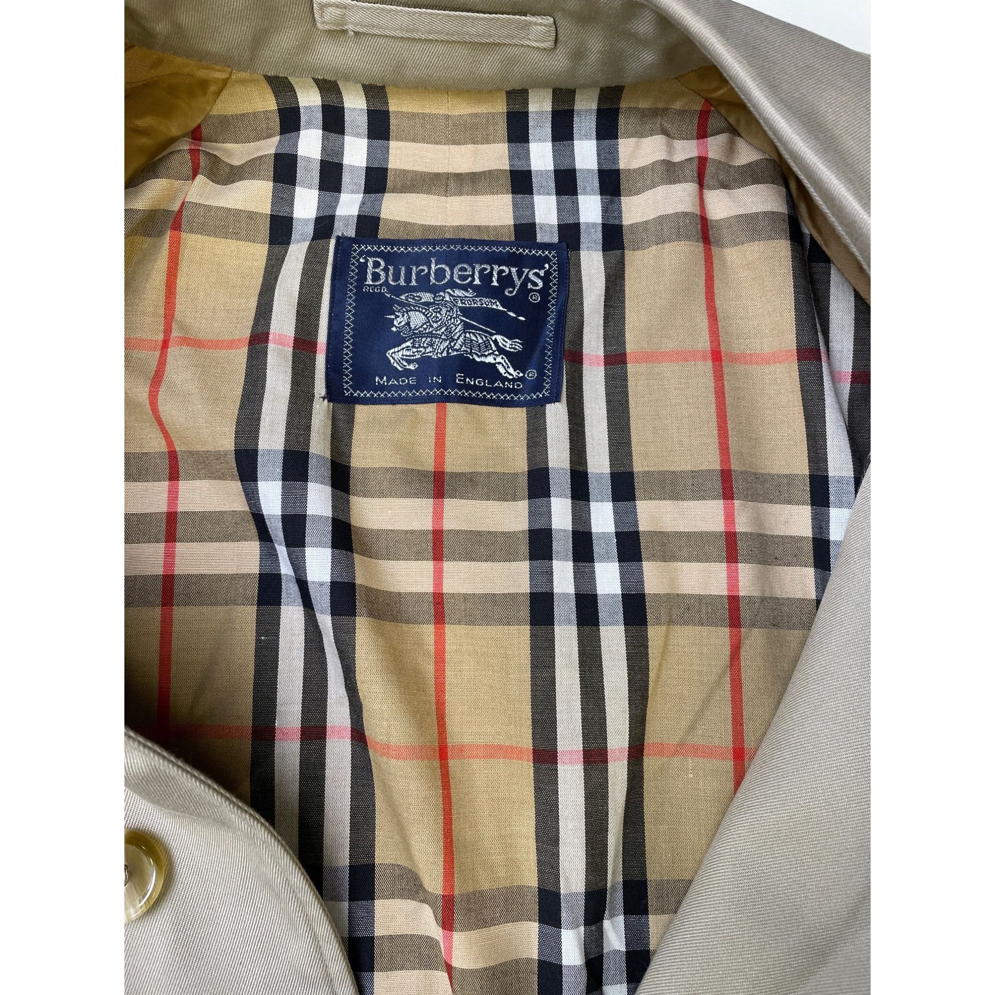 Burberry Burberrys Men's Tan Trench Coat 48 Reg SKU 6036 Size US M / EU 48-50 / 2 - 5 Thumbnail