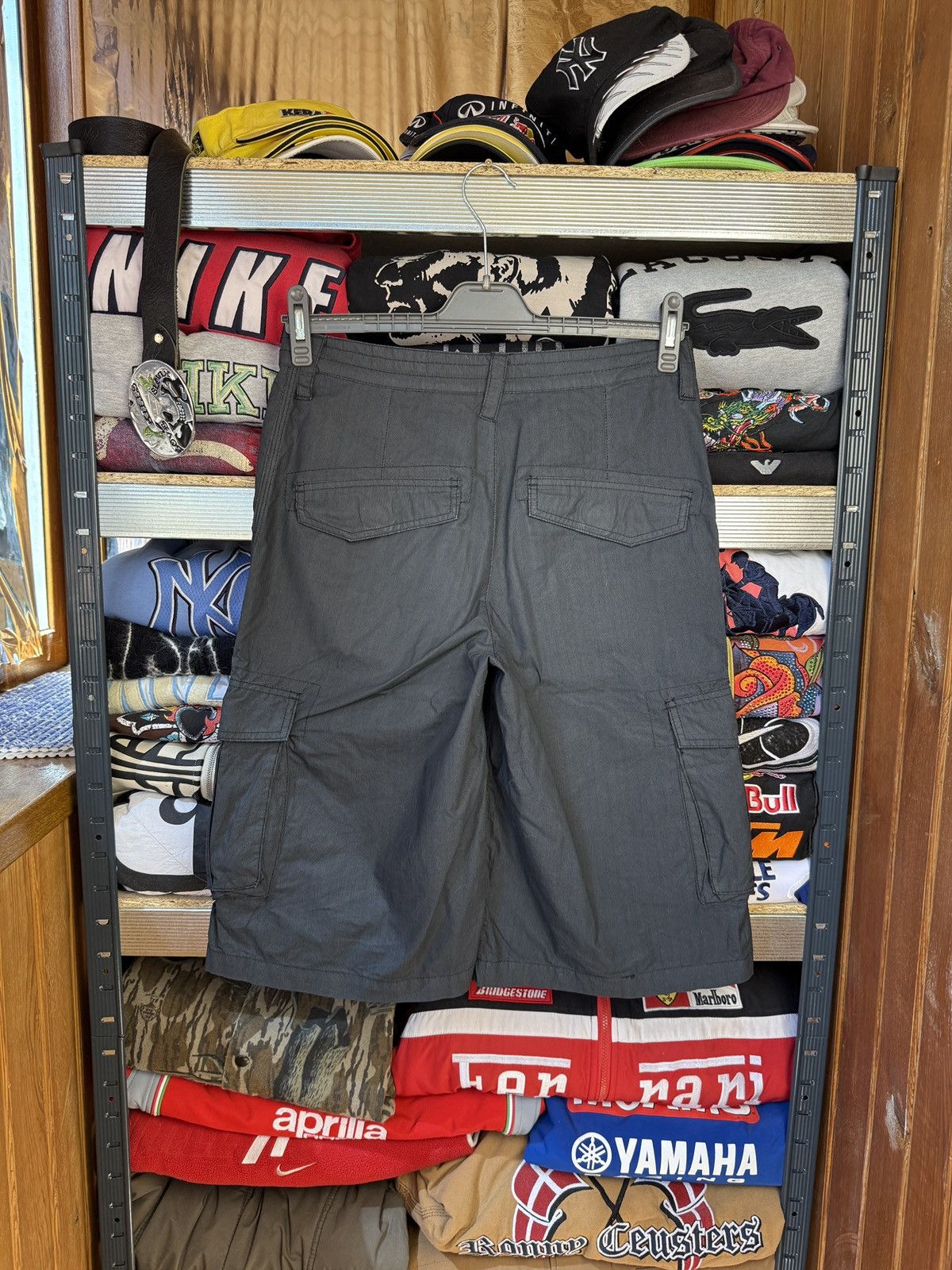Nike Nike vintage cargo shorts Size US 34 / EU 50 - 2 Thumbnail