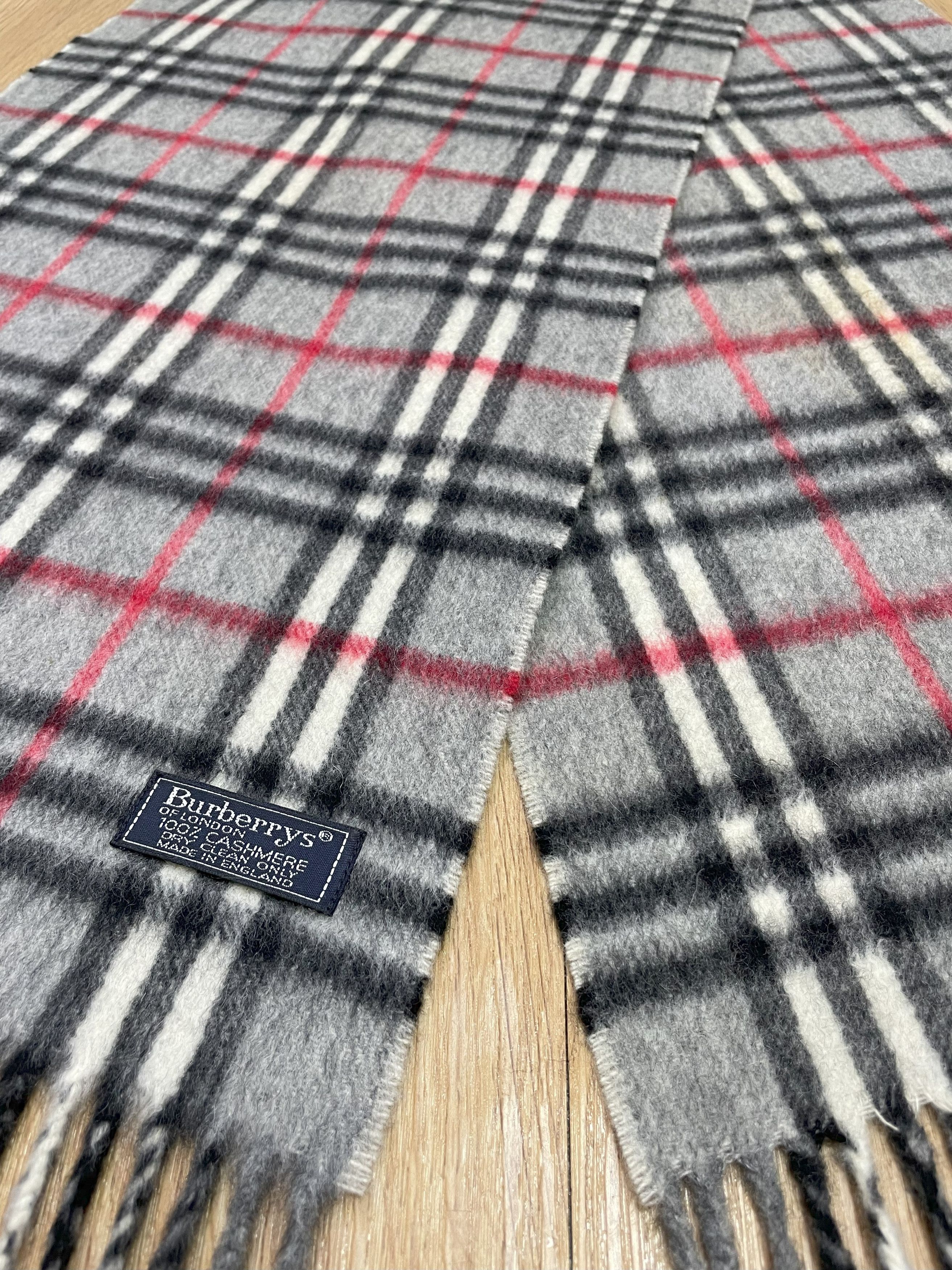 Burberry Burberrys Scarf / Muffler - 6192 Size ONE SIZE - 8 Thumbnail