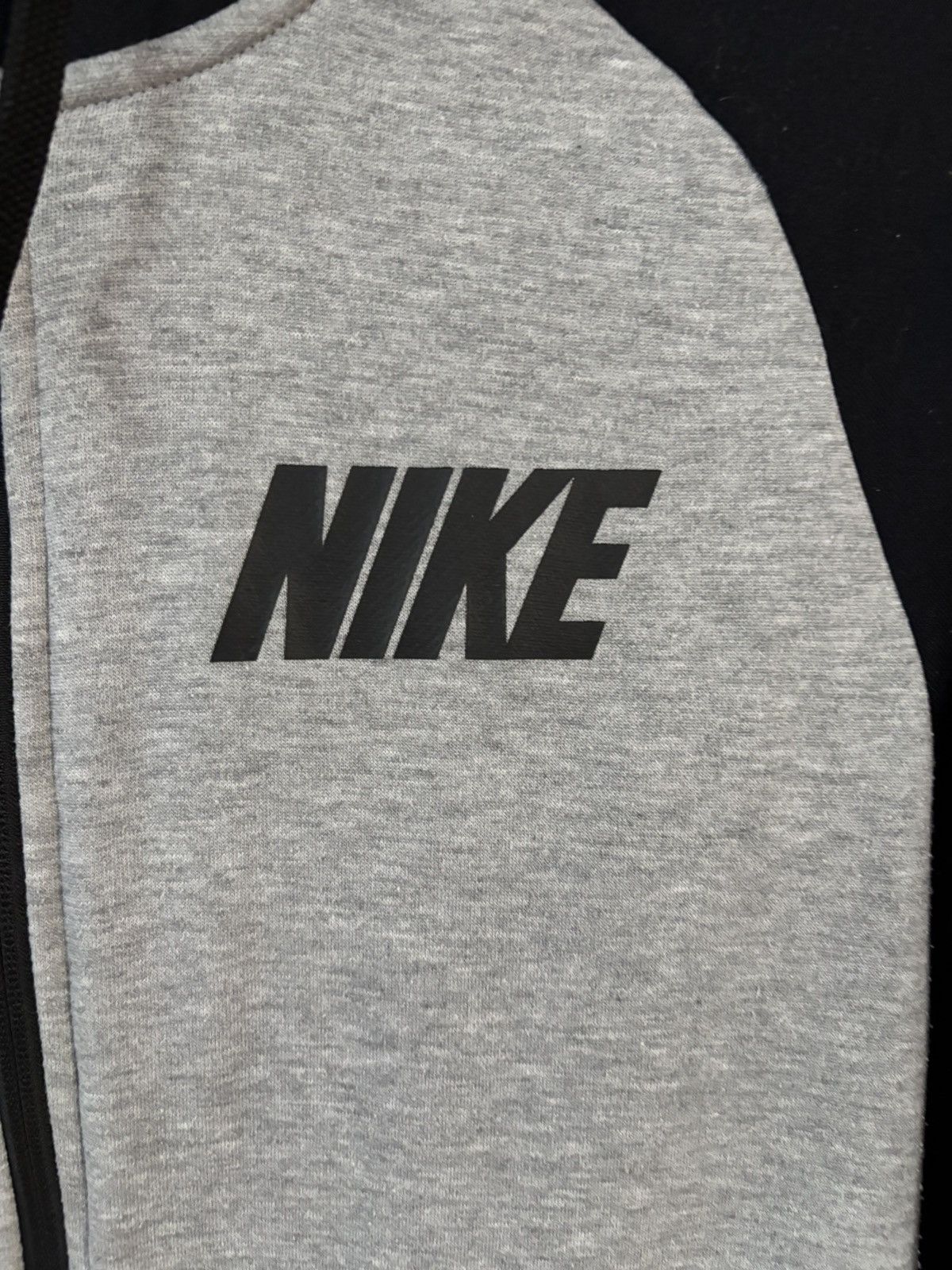 Nike × Vintage Nike Zip Up Hoodie Grey/Black Size US S / EU 44-46 / 1 - 2 Thumbnail