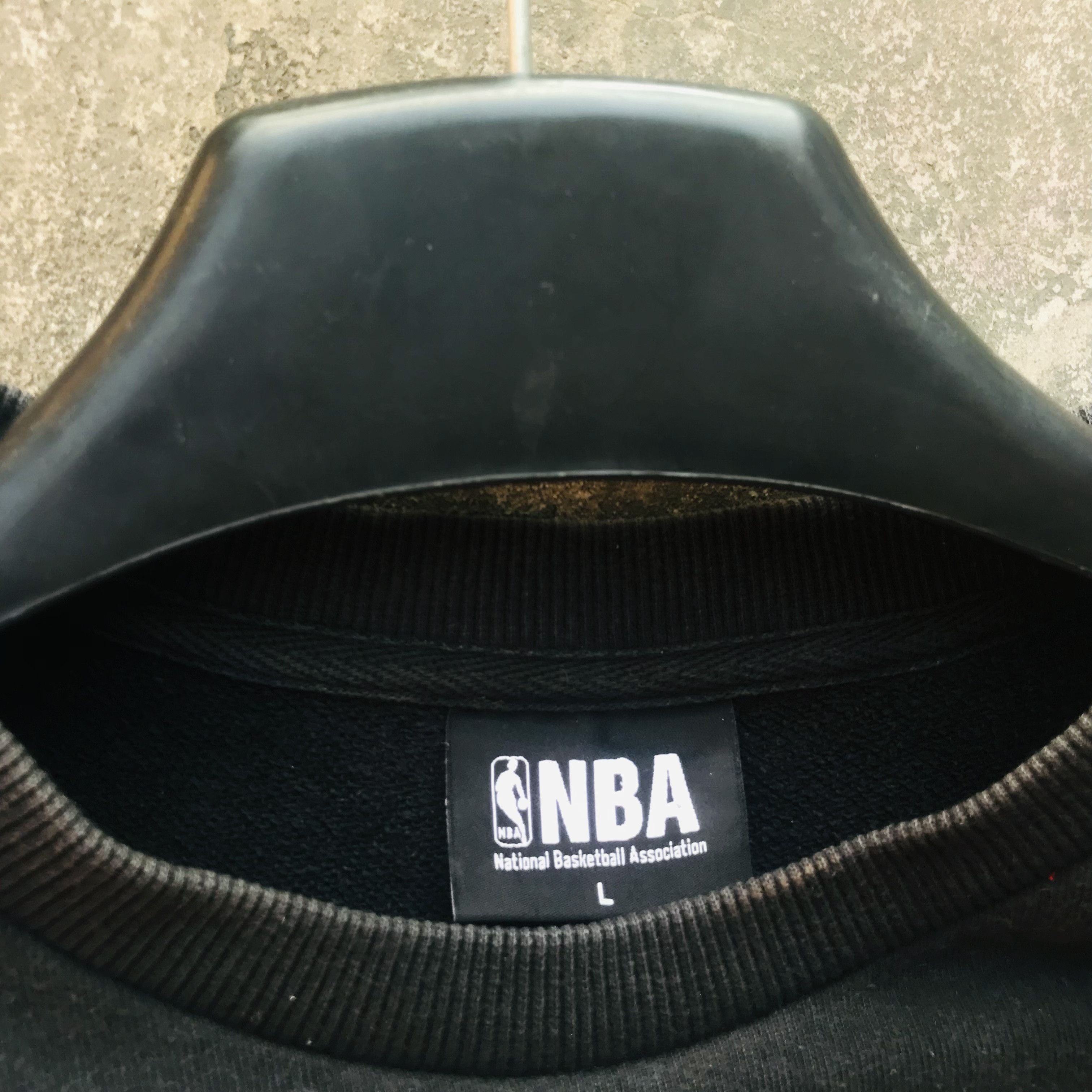 NBA × Vintage Vintage NBA Chicago Bull Sweatshirt... Size US L / EU 52-54 / 3 - 2 Thumbnail