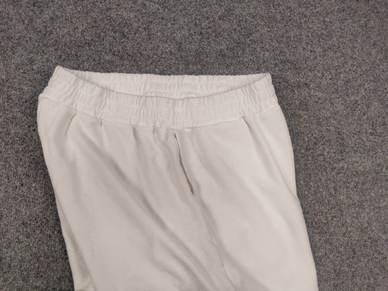 Other AELIZA studio Design unique White Baggy inside out shorts Size US 32 / EU 48 - 10 Thumbnail