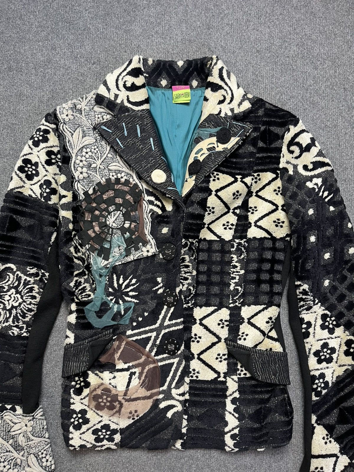 Save the queen women blazer