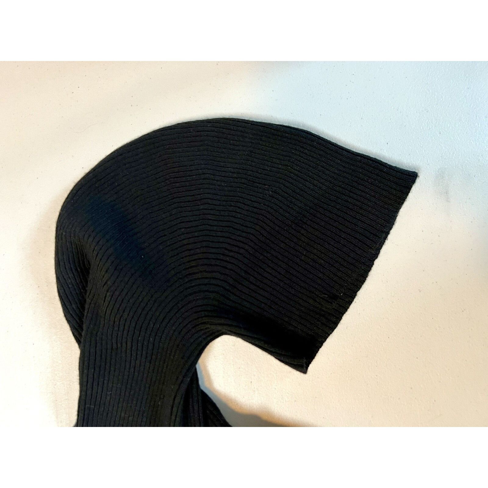 Issey Miyake Vtg ISSEY MIYAKE Haat Black Ribbed Wool Sweater TURTLENECK C Size XS / US 0-2 / IT 36-38 - 2 Thumbnail