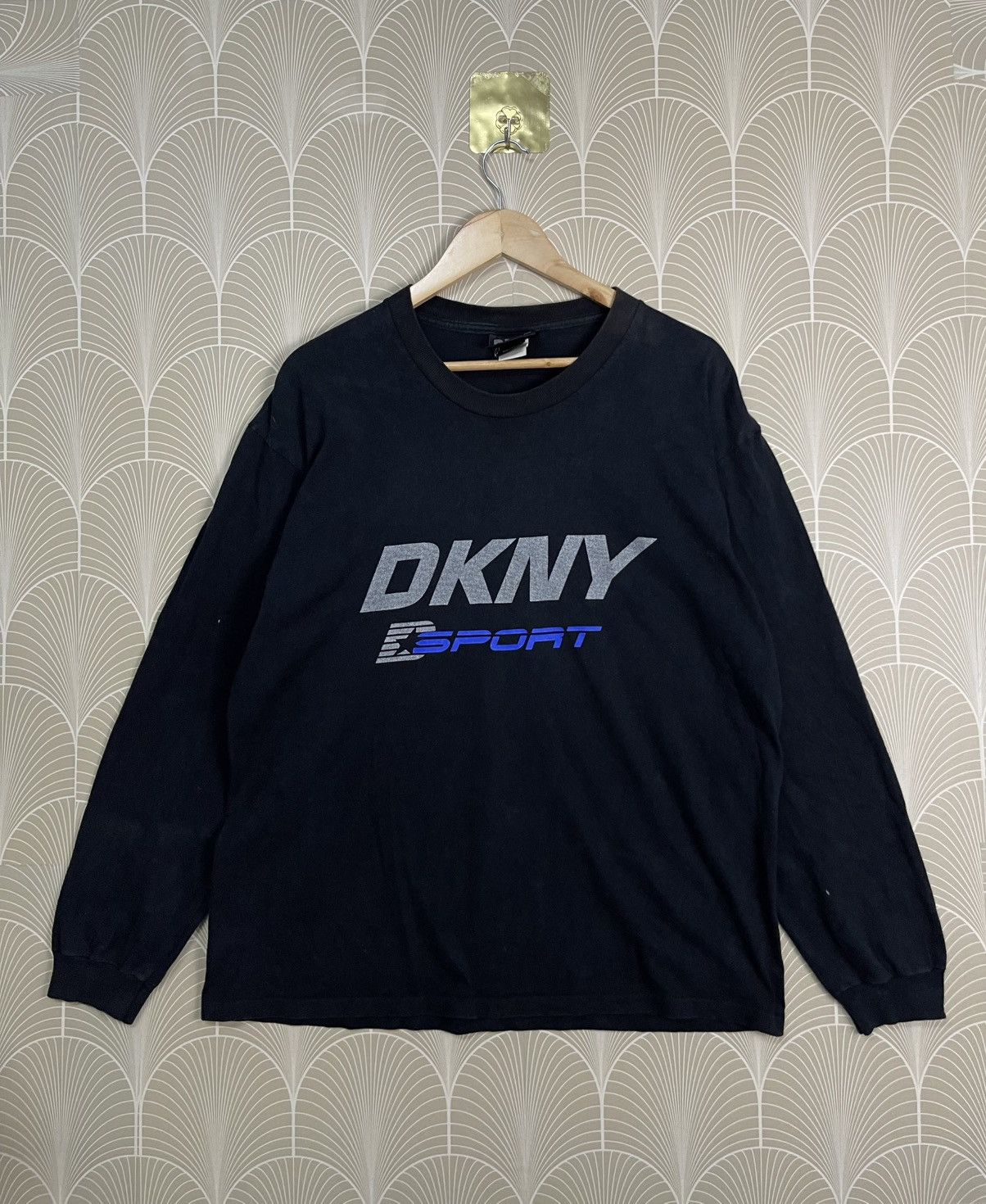 VINTAGE 90s DKNY SPORT LONG SLEEVE