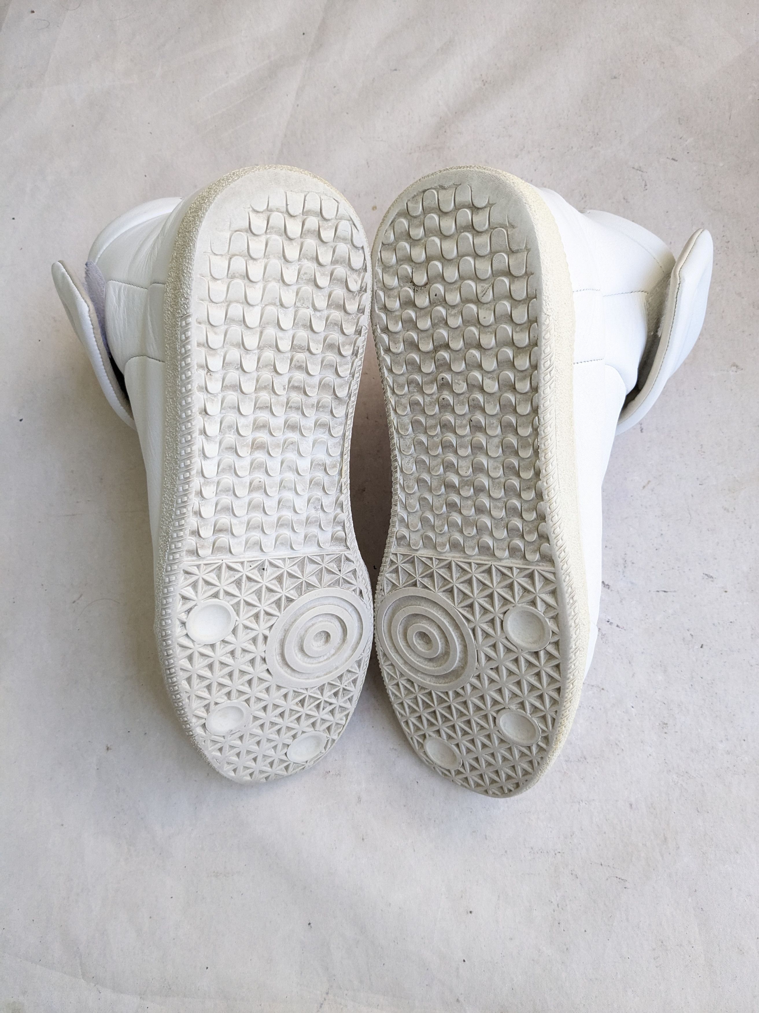 Maison Margiela Maison Margiela Future White 9 42 High Tops Size US 9 / EU 42 - 18 Thumbnail