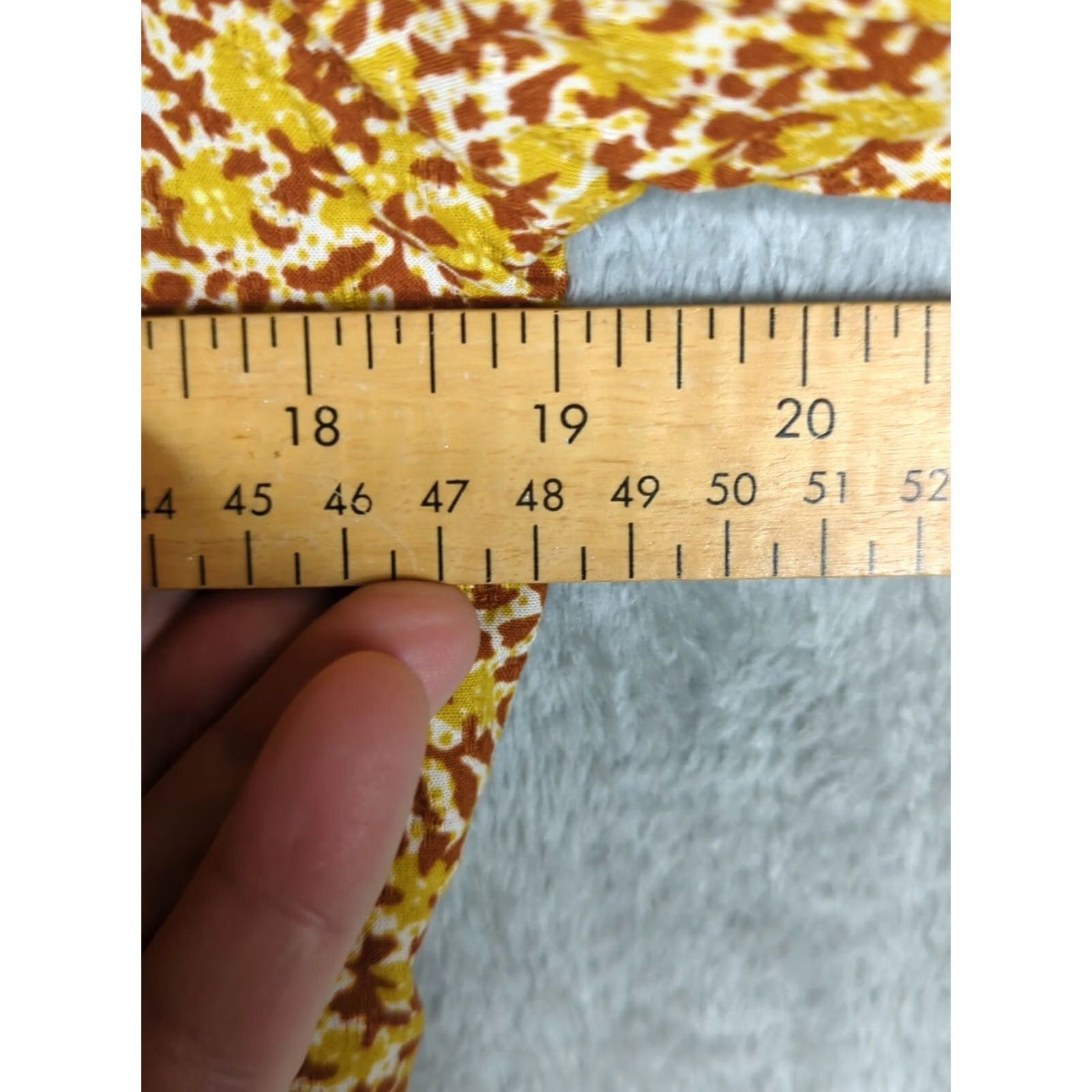 Vintage Universal Thread Blouse Shirt Cotton/Rayon Yellow Floral 3/4 Puff Sleeve V-Neck Smocked Relaxed M Womens Size M / US 6-8 / IT 42-44 - 6 Thumbnail