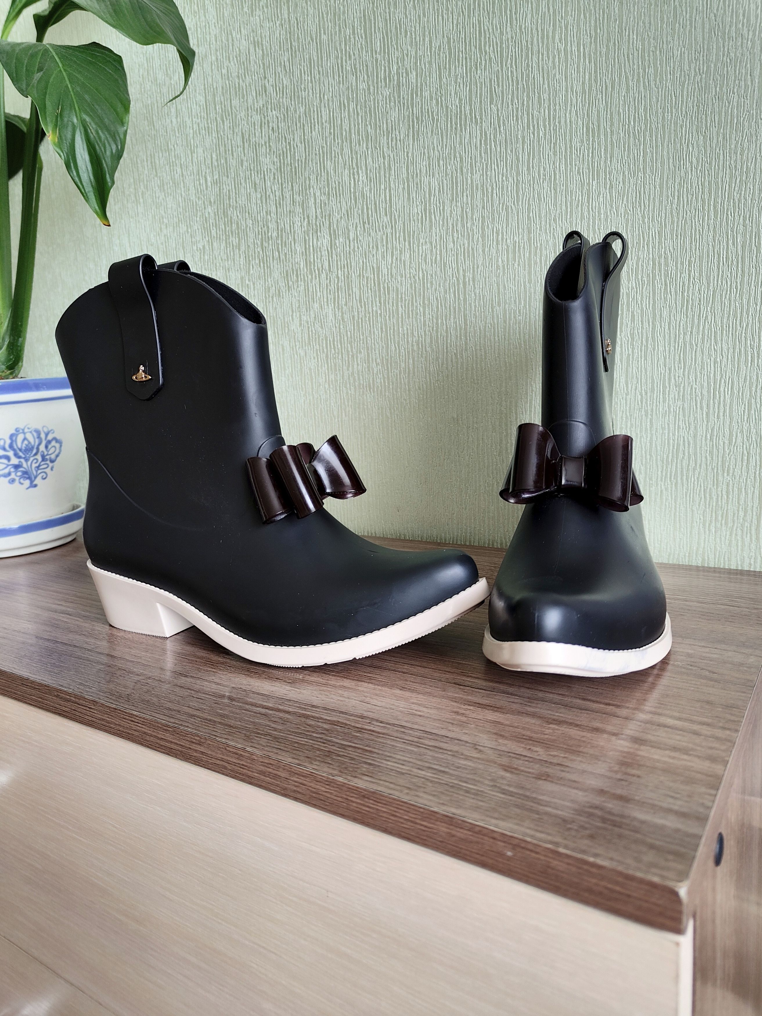 Melissa × Vivienne Westwood Vivienne Westwood + Melissa Women's Rubber Boots Size US 7 / IT 37 - 8 Thumbnail