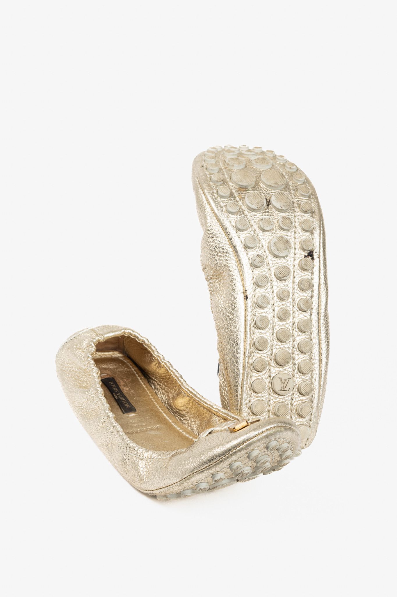 Louis Vuitton Louis Vuitton Lemon Metallic Pebbled Leather Bow Flats Size US 8.5 / IT 38.5 - 5 Thumbnail