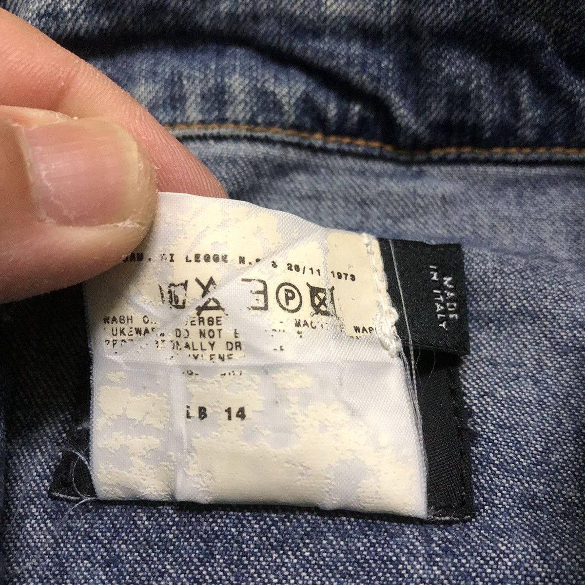 Dolce & Gabbana Rare Distressed Dolce & Gabbana Denim Jacket Size US S / EU 44-46 / 1 - 10 Thumbnail
