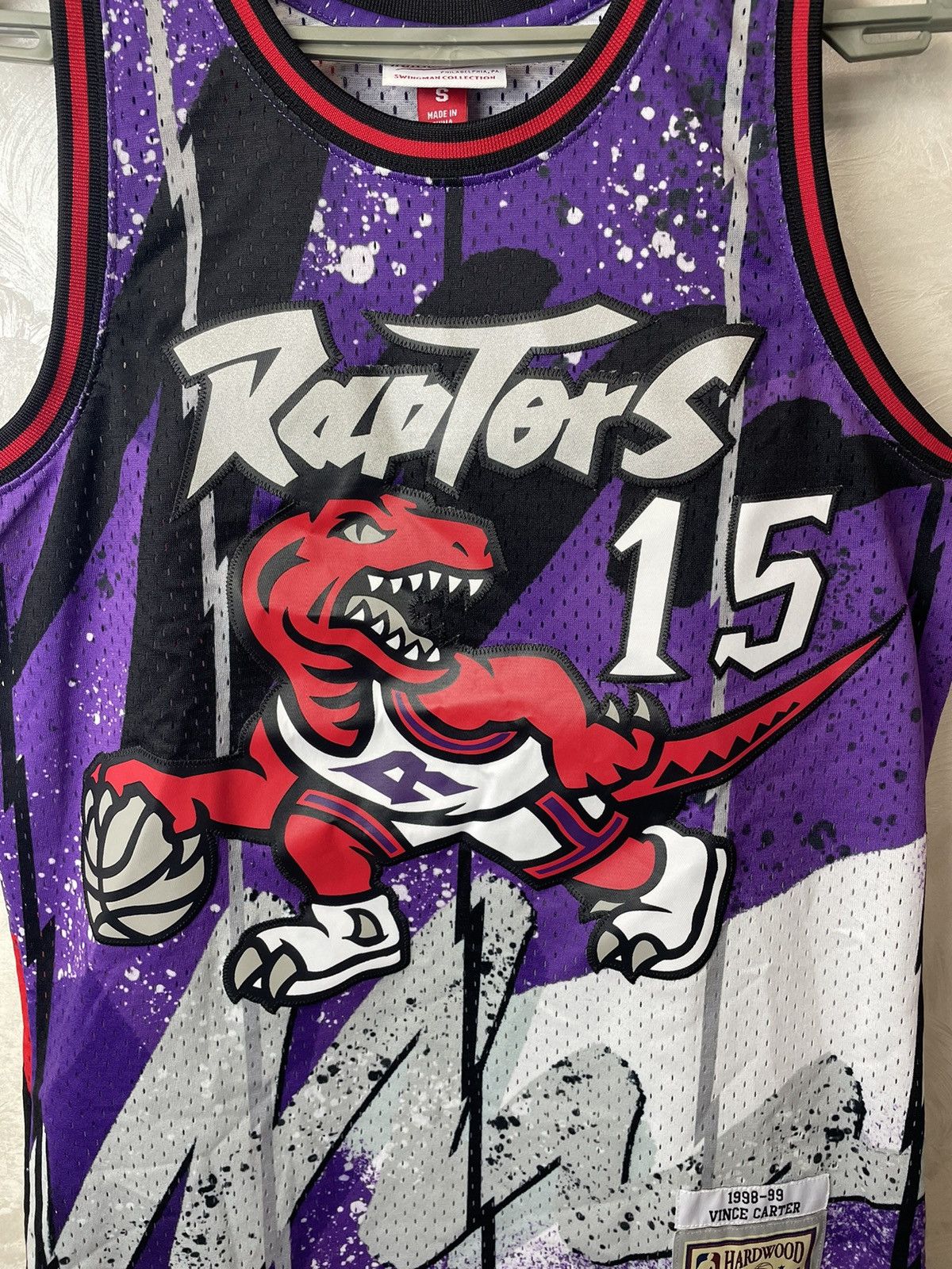 Mitchell & Ness Mitchell Ness Toronto Raptors Vince Carter 1998 Jersey S Men Size US S / EU 44-46 / 1 - 2 Thumbnail
