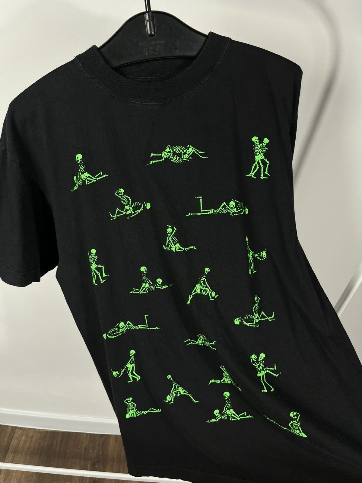 Other Oversized Black T-Shirt Green Skeleton Graphic Bone In Love Size US L / EU 52-54 / 3 - 6 Thumbnail