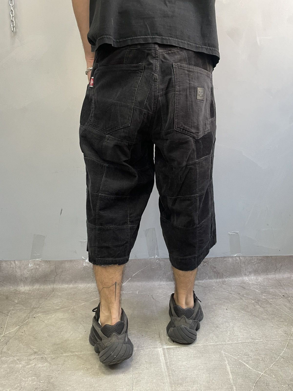 Pelle Pelle Retro Pelle Pelle wide rap shorts y2k hype coogi jeans Size US 34 / EU 50 - 4 Thumbnail