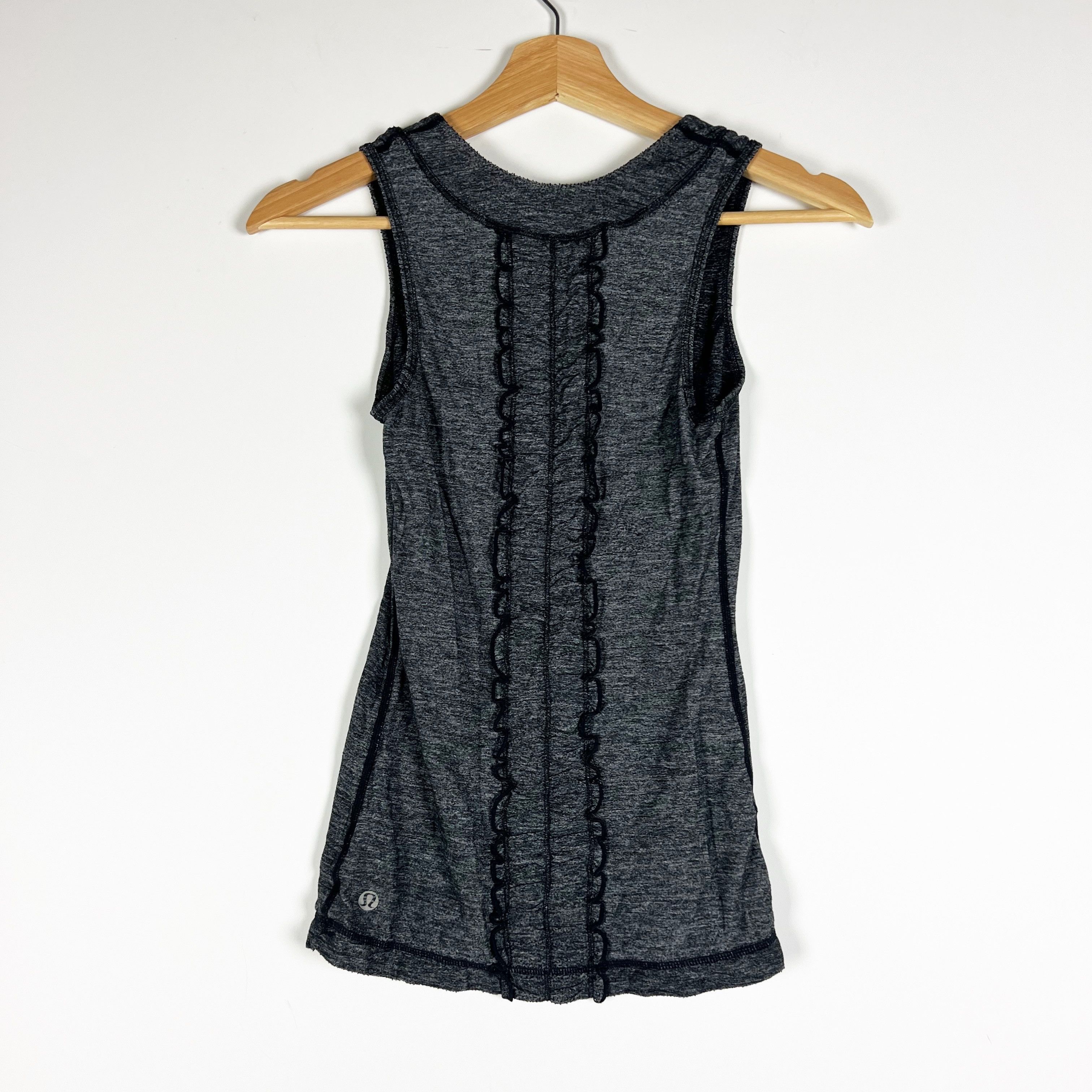 Lululemon Lululemon Women's Run Free Dash Ruffle Size XS / US 0-2 / IT 36-38 - 2 Thumbnail