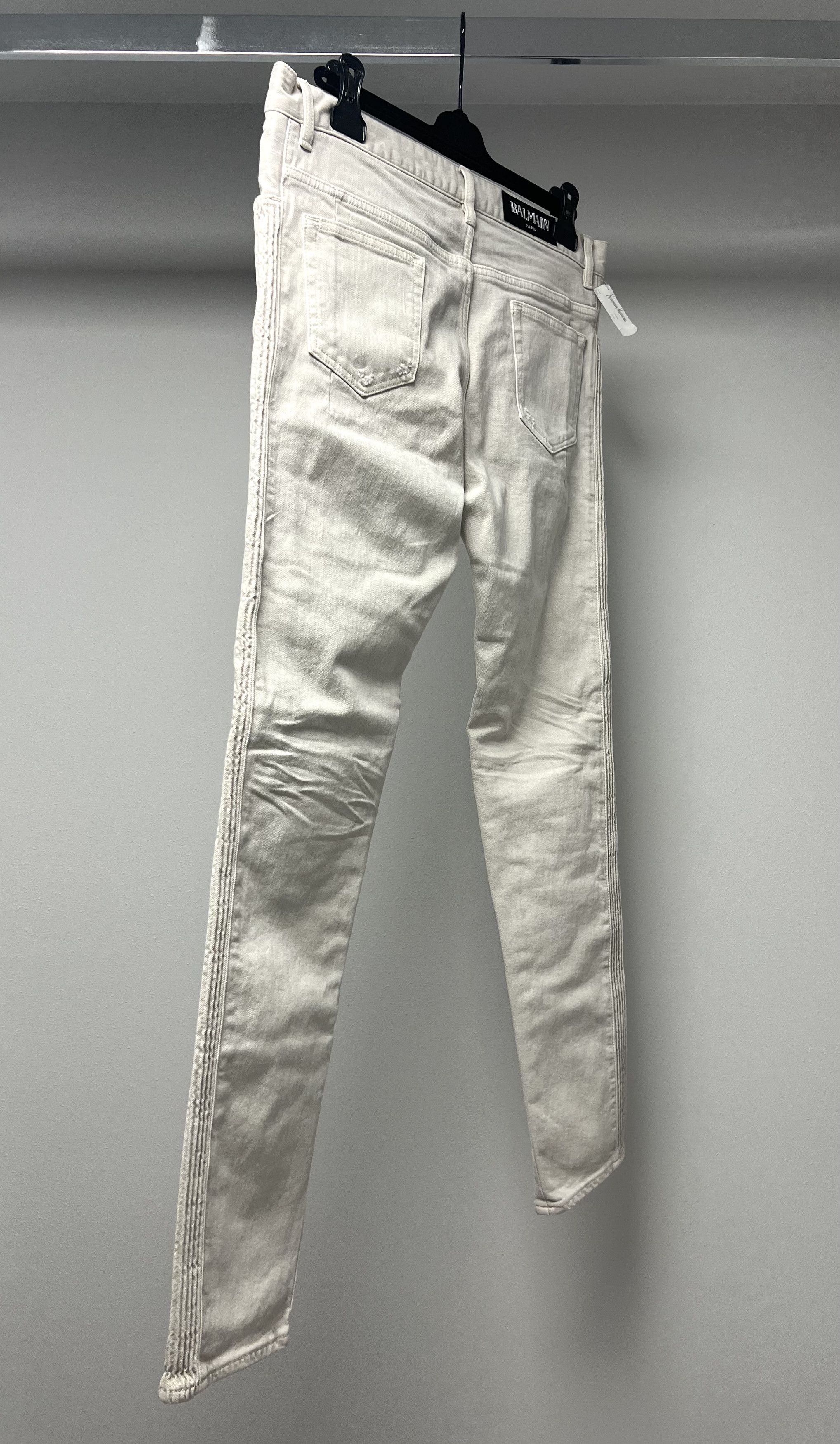Balmain 1625$ NWT, BALMAIN LIGHT GREY DISTRESSED RIBBED DENIM JEANS Size US 34 / EU 50 - 10 Thumbnail
