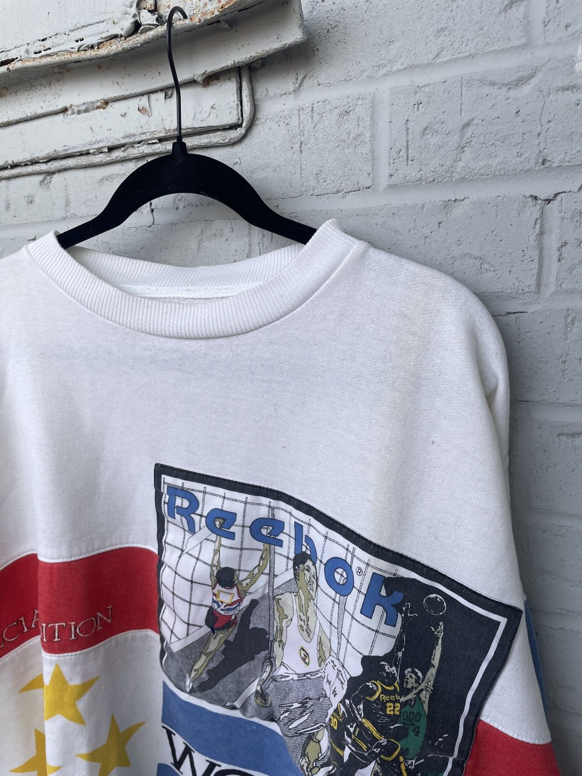 Reebok Rare Vintage Olympics Reebok aop crewneck Size US M / EU 48-50 / 2 - 6 Thumbnail