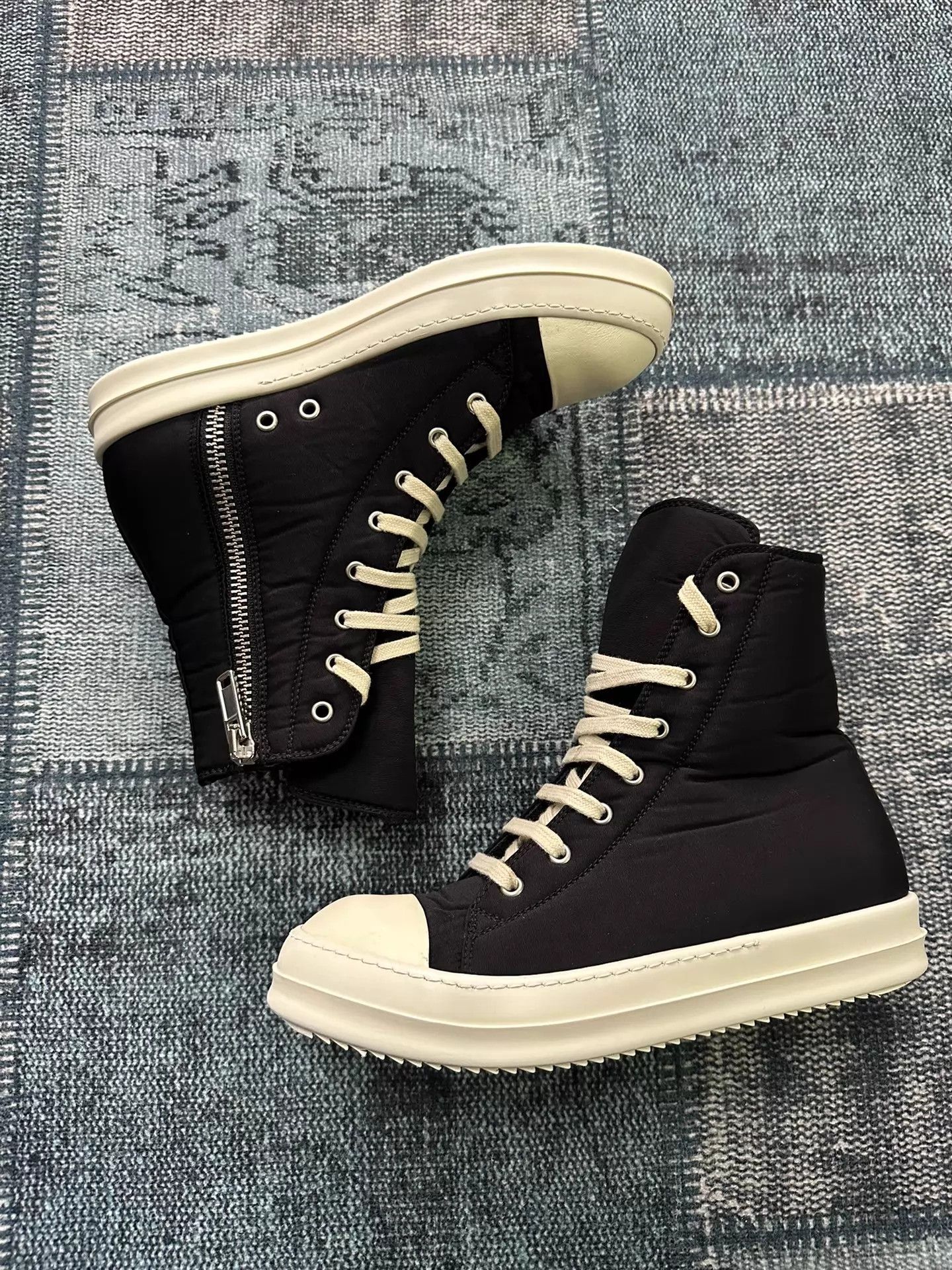 Rick Owens Rick Owens DRKSHDW Big Converse 40 Good Condition OG Box Size US 7 / EU 40 - 2 Thumbnail