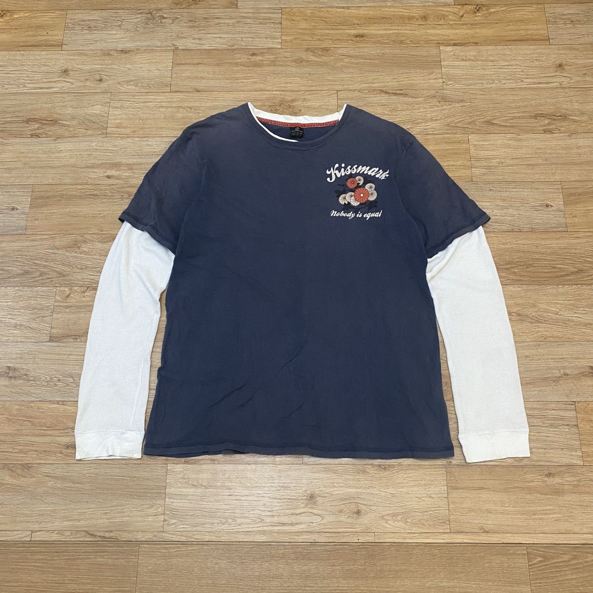 Hysteric Glamour Kiss Mark Nobody Is Equal Double Layer Long Sleeve T-Shirt Size US L / EU 52-54 / 3 - 8 Thumbnail