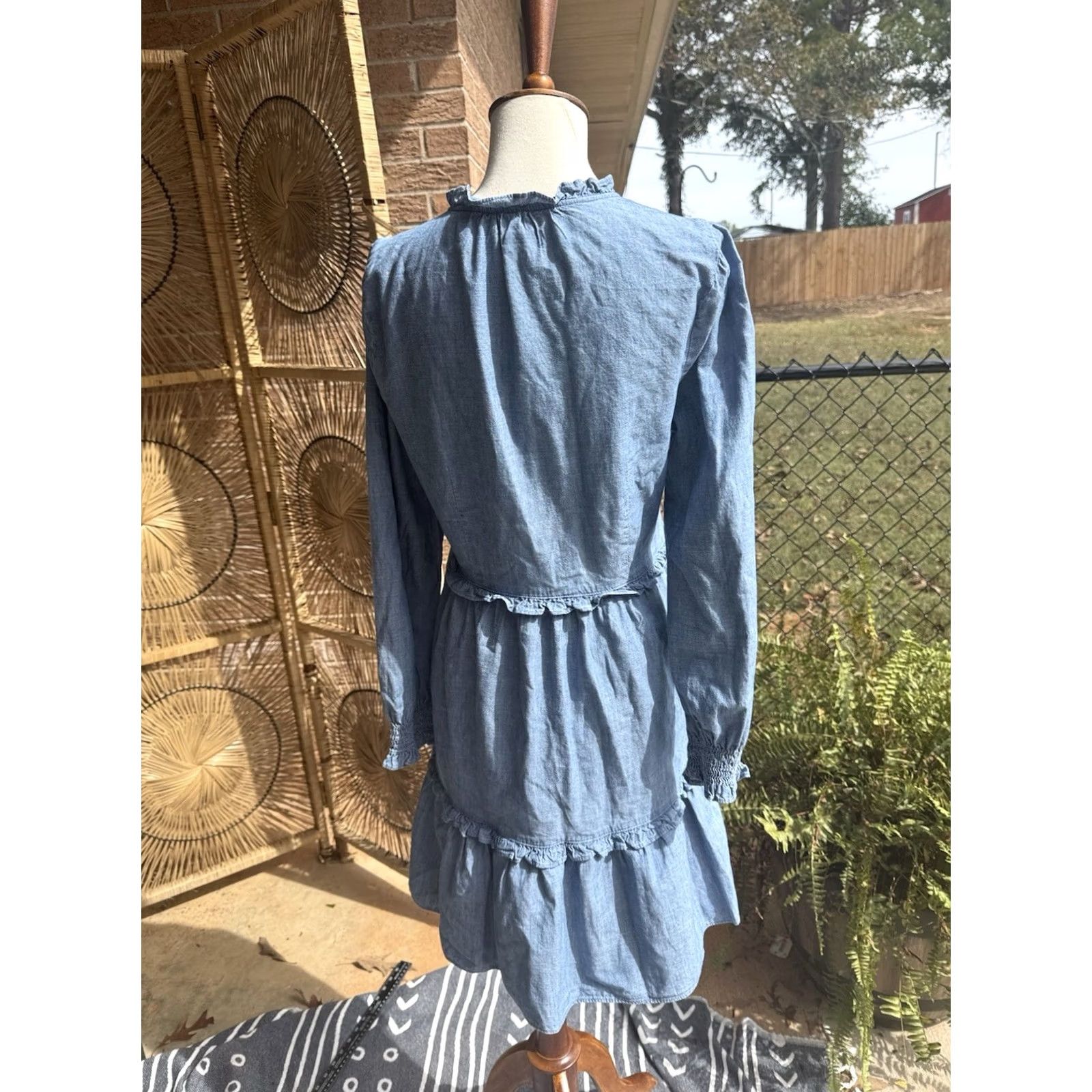 J.Crew J.CREW Jean Chambray Short Mini Dress Ruffle Trim A-line Size 4 Preppy Beach Nautical Size 27" / US 4 / IT 40 - 4 Thumbnail