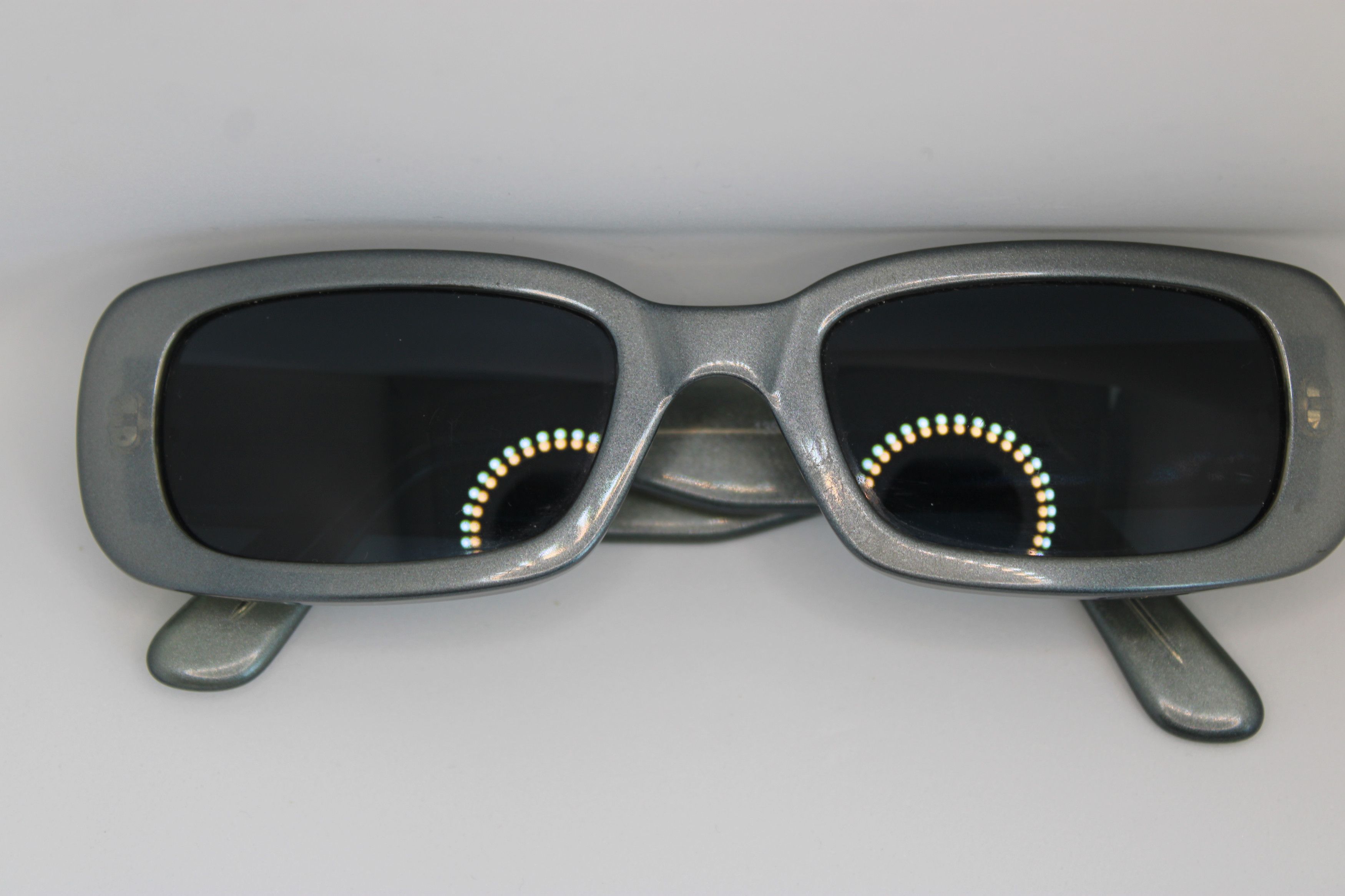 Valentino Vtg. Oliver by Valentino Grey&Black Sunglasses Size ONE SIZE - 2 Thumbnail
