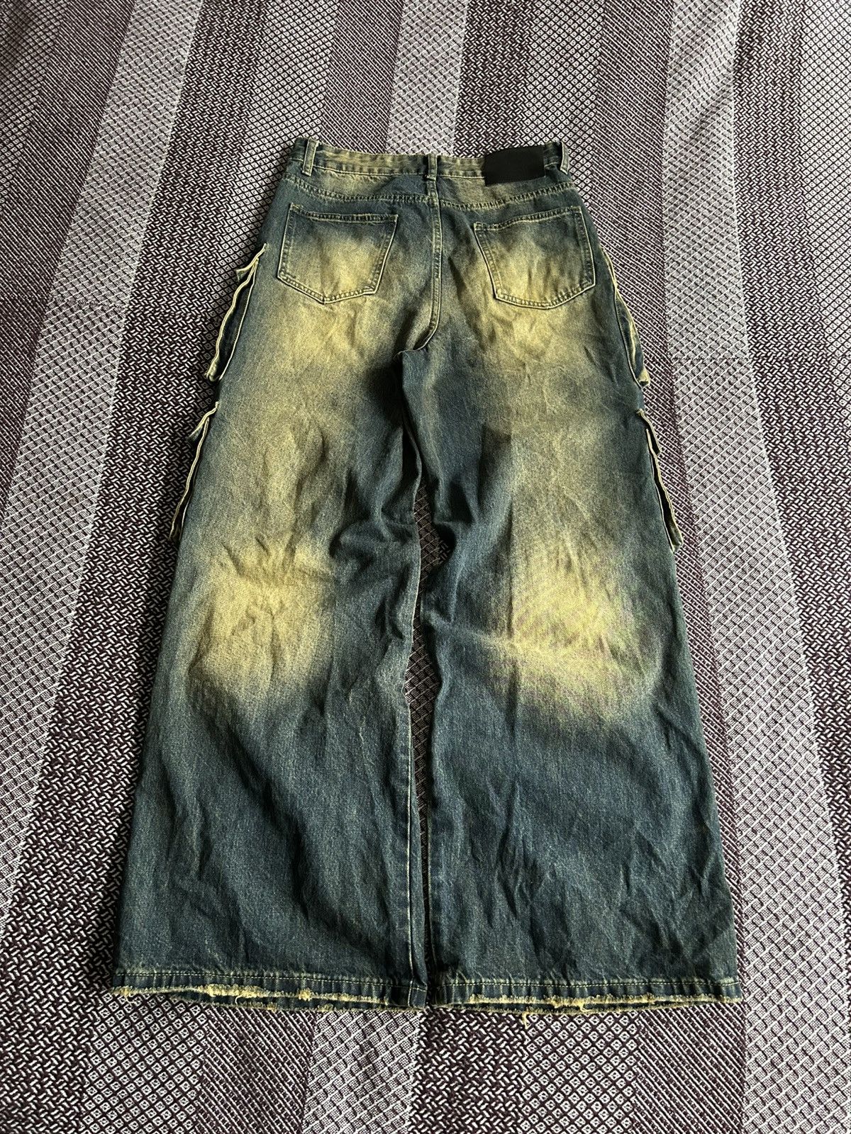 Vintage Vintage Dark Washed Y2K Cargo Jeans Unisex Japanese Vibe S Size 25" / US 0 / IT 36 - 7 Thumbnail