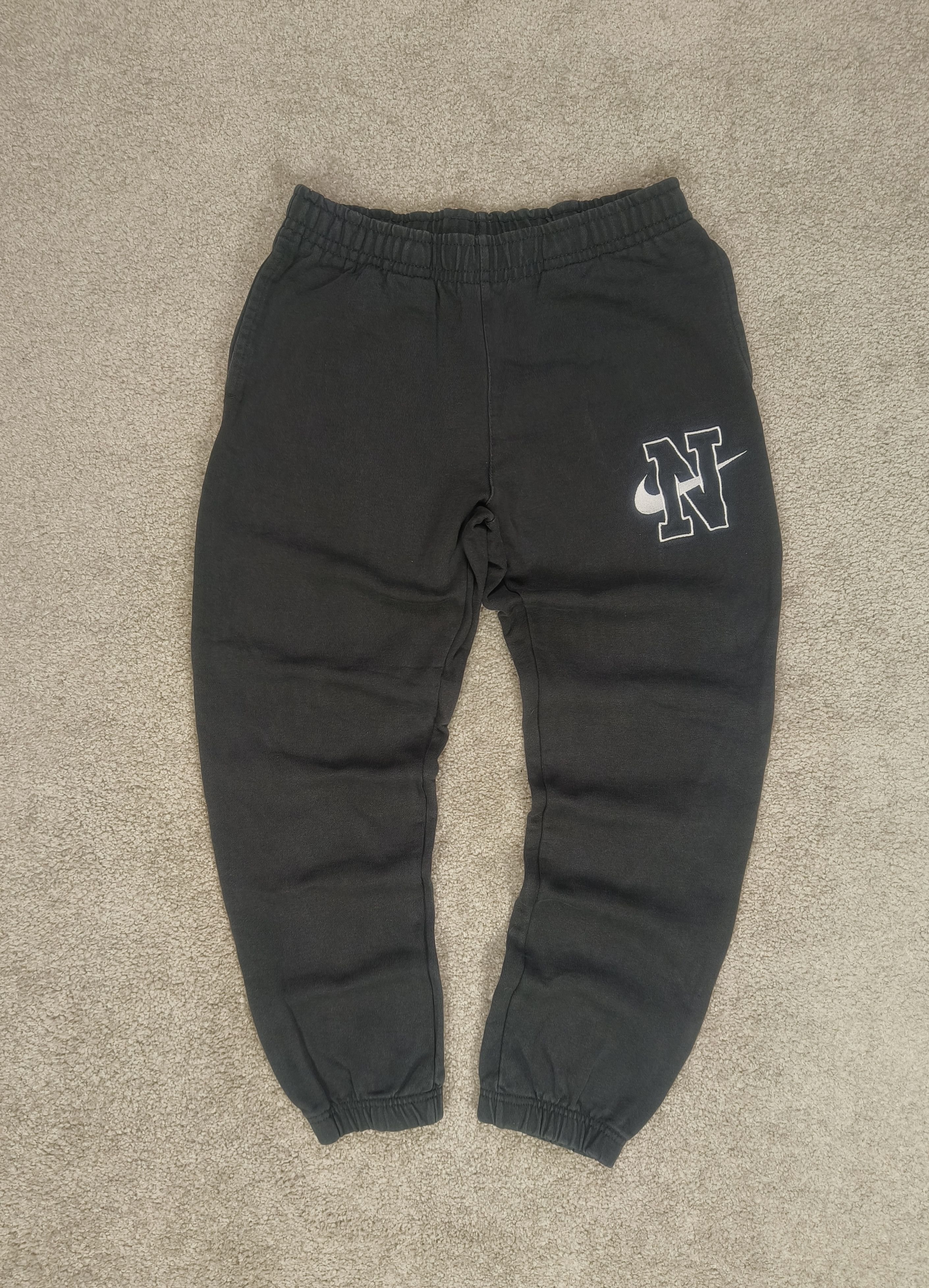 Nike Nike Swoosh Logo Jogger Cuff Athletic Casual Sweatpants Size 29" - 1 Thumbnail