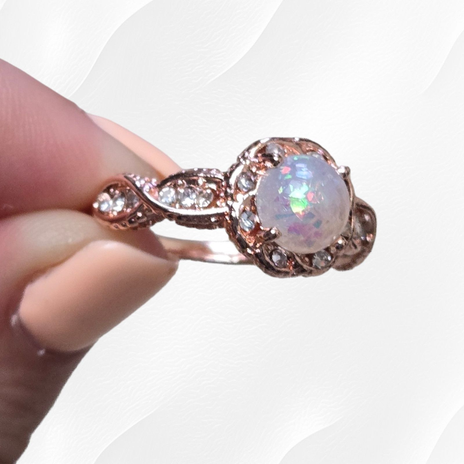 Other Opal Rose Golden Twisted Band Fashion Ring Size 8 Size ONE SIZE - 7 Thumbnail