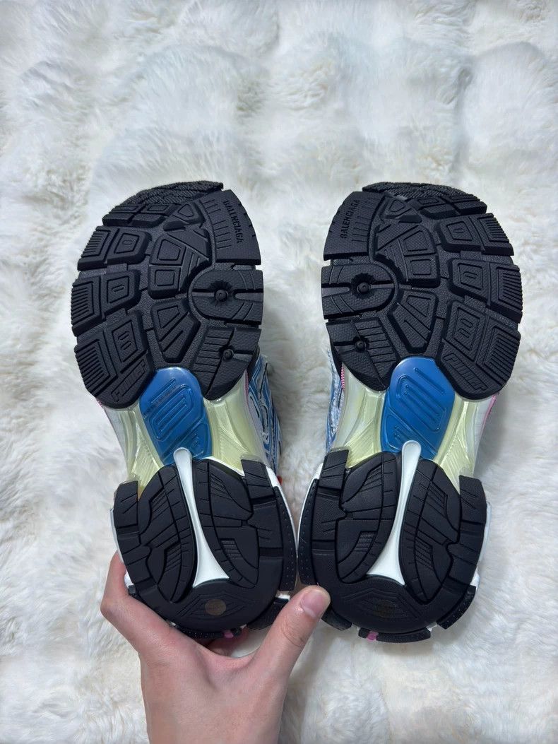 Balenciaga Balenciaga Red and Blue Runner Sneakers Size US 6.5 / IT 36.5 - 3 Thumbnail