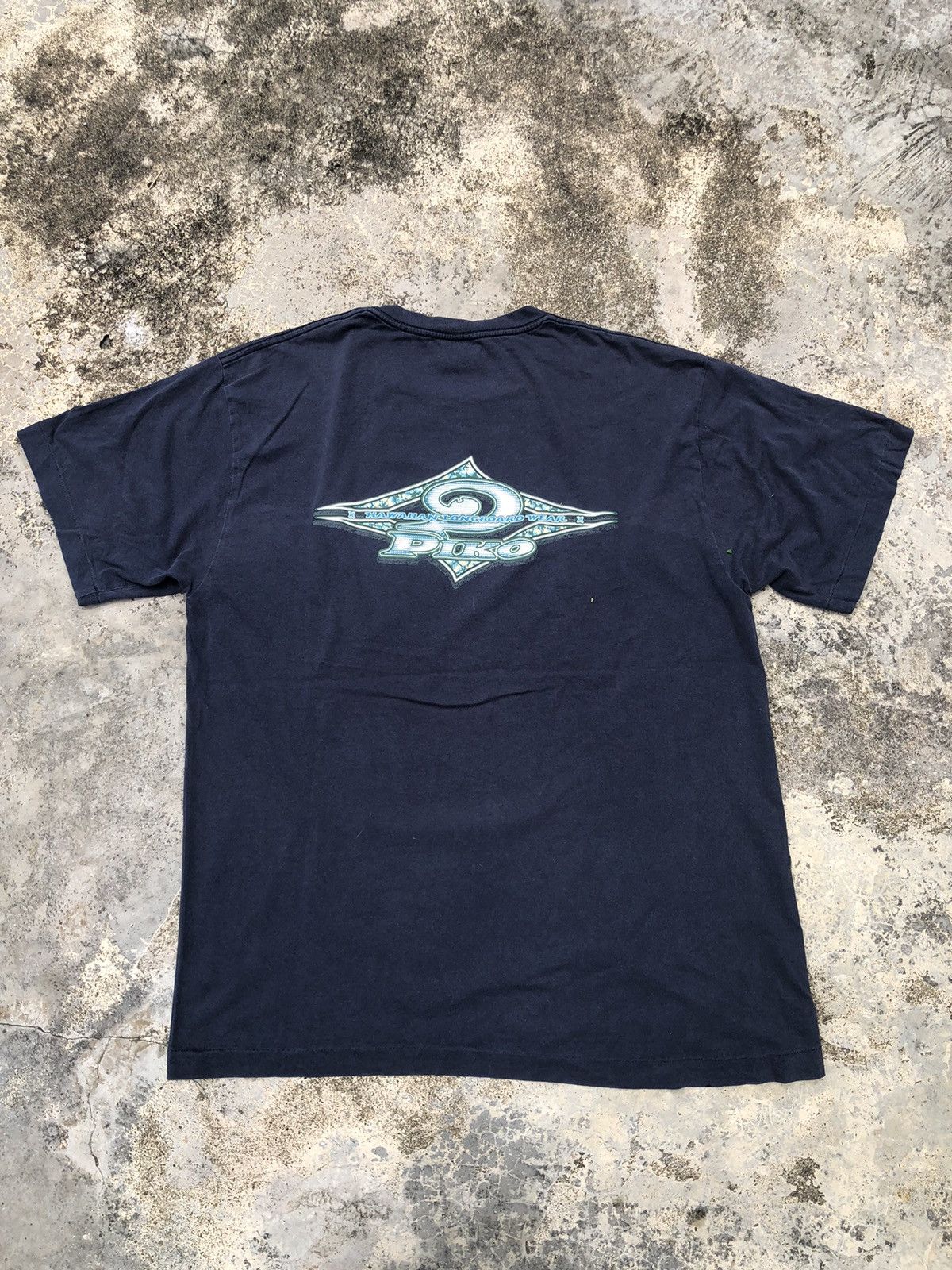 Quiksilver Vintage Y2K Sunfaded Piko Hawaiian Glitter Logo Backhit Tee Size US L / EU 52-54 / 3 - 1 Thumbnail