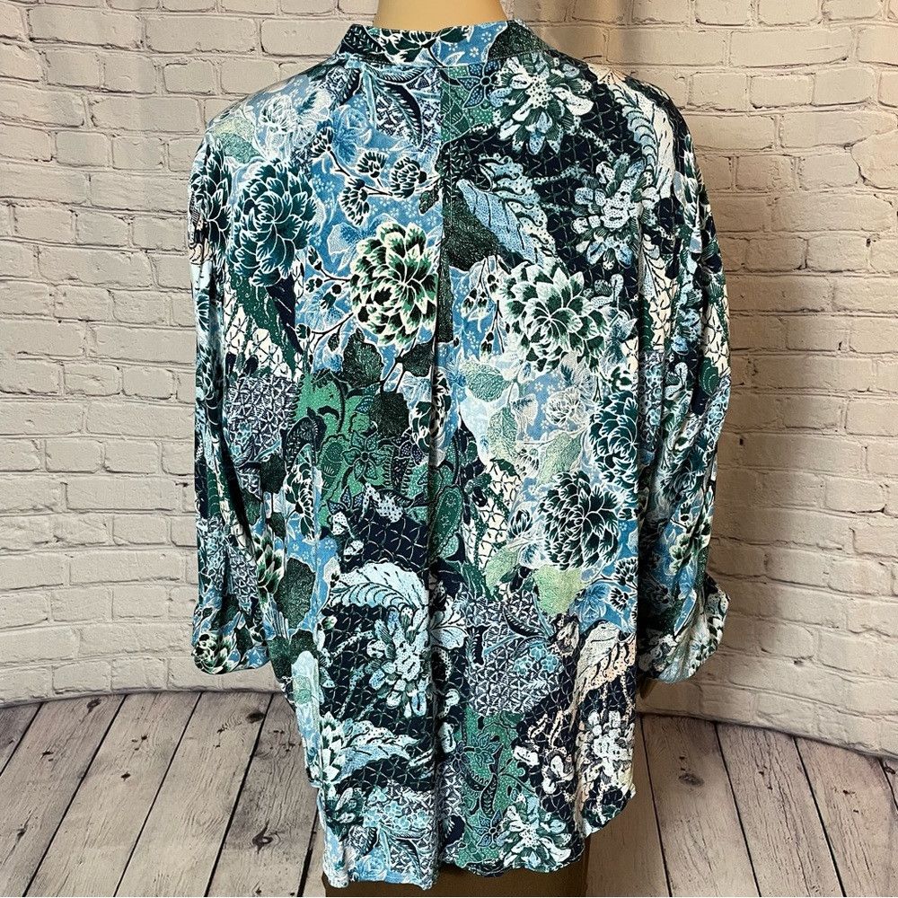 Other Terra & Sky Floral Long Sleeve Tie Neck Rayon Blouse Size 2 Size XXL / US 16-18 / IT 52-54 - 4 Thumbnail