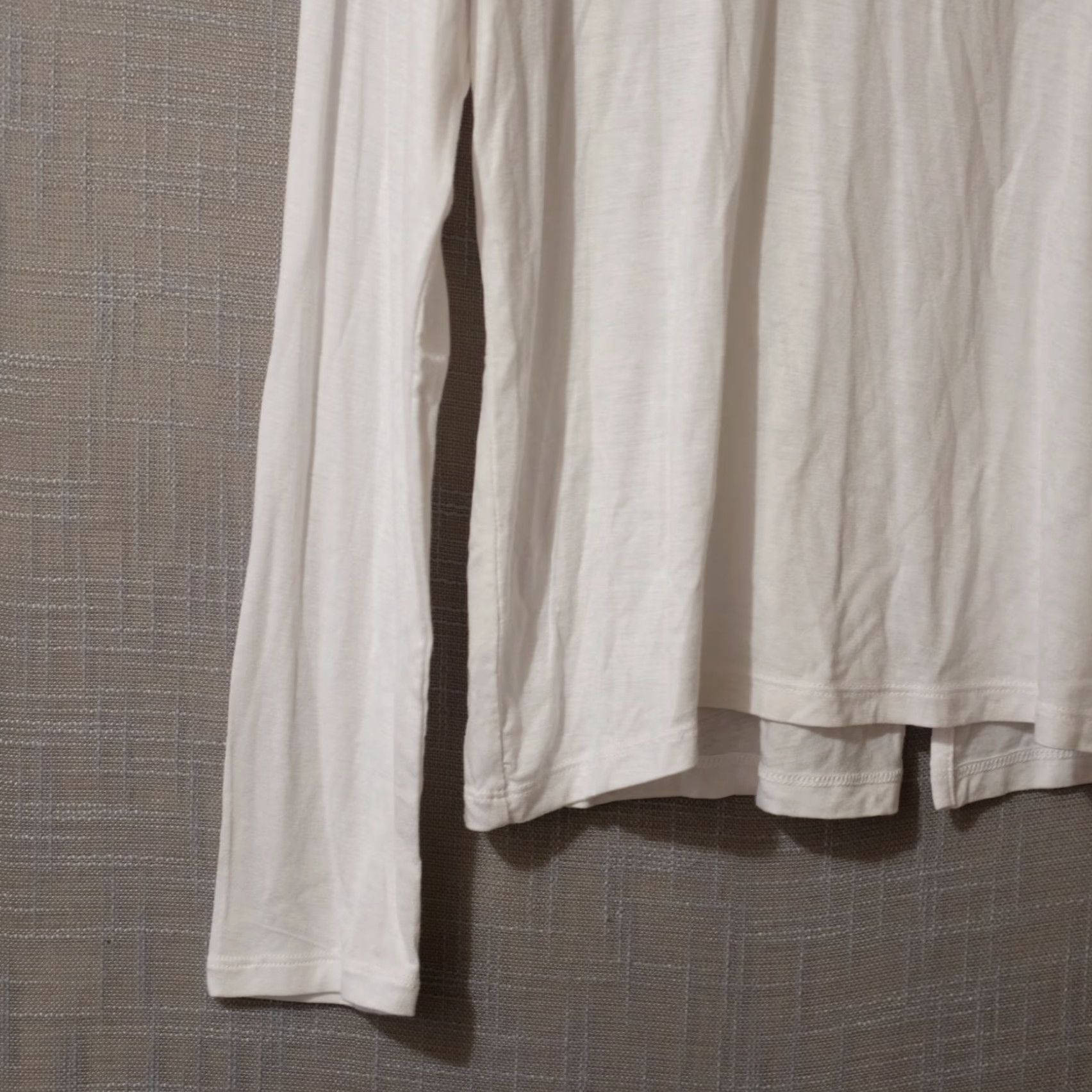 Vintage NWT Halogen White Basic Long Sleeve Top Key Hole Back Soft Womens L Shirt Size L / US 10 / IT 46 - 3 Thumbnail