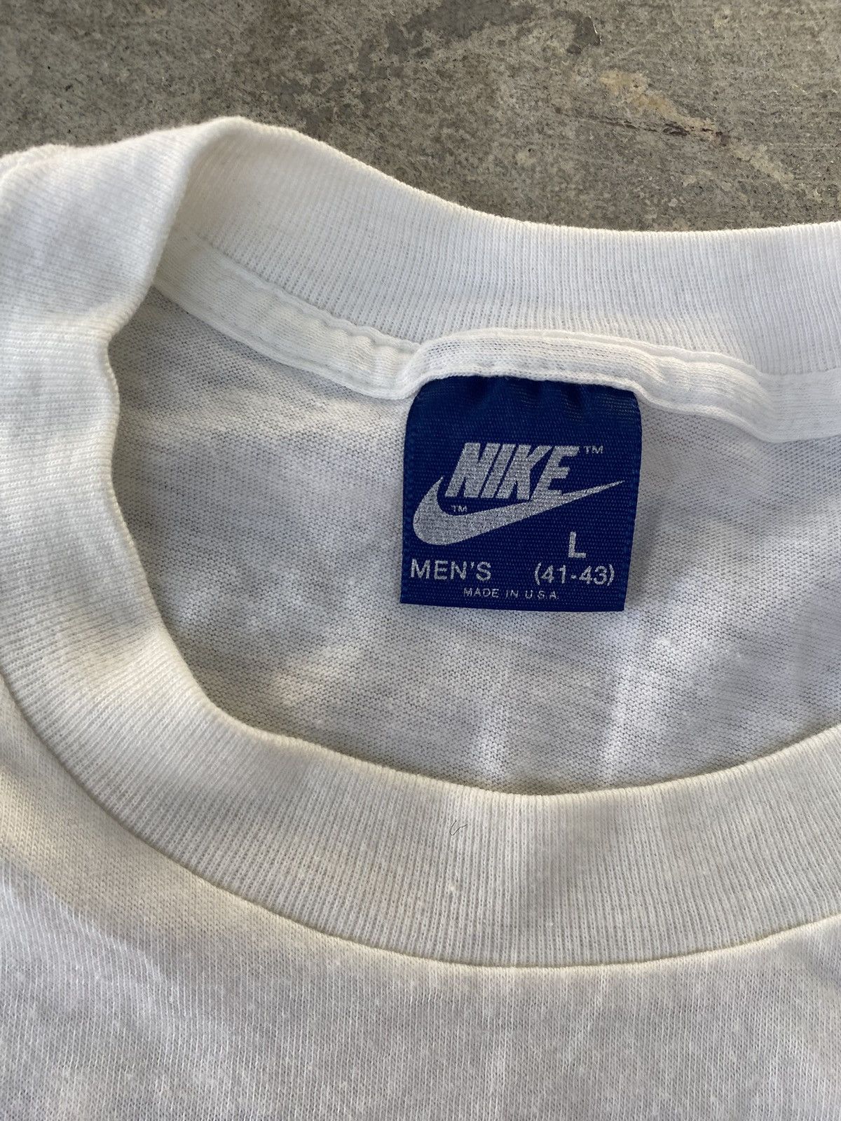 Nike Nike Vintage White Tee Project Pride Promo Size US L / EU 52-54 / 3 - 3 Thumbnail