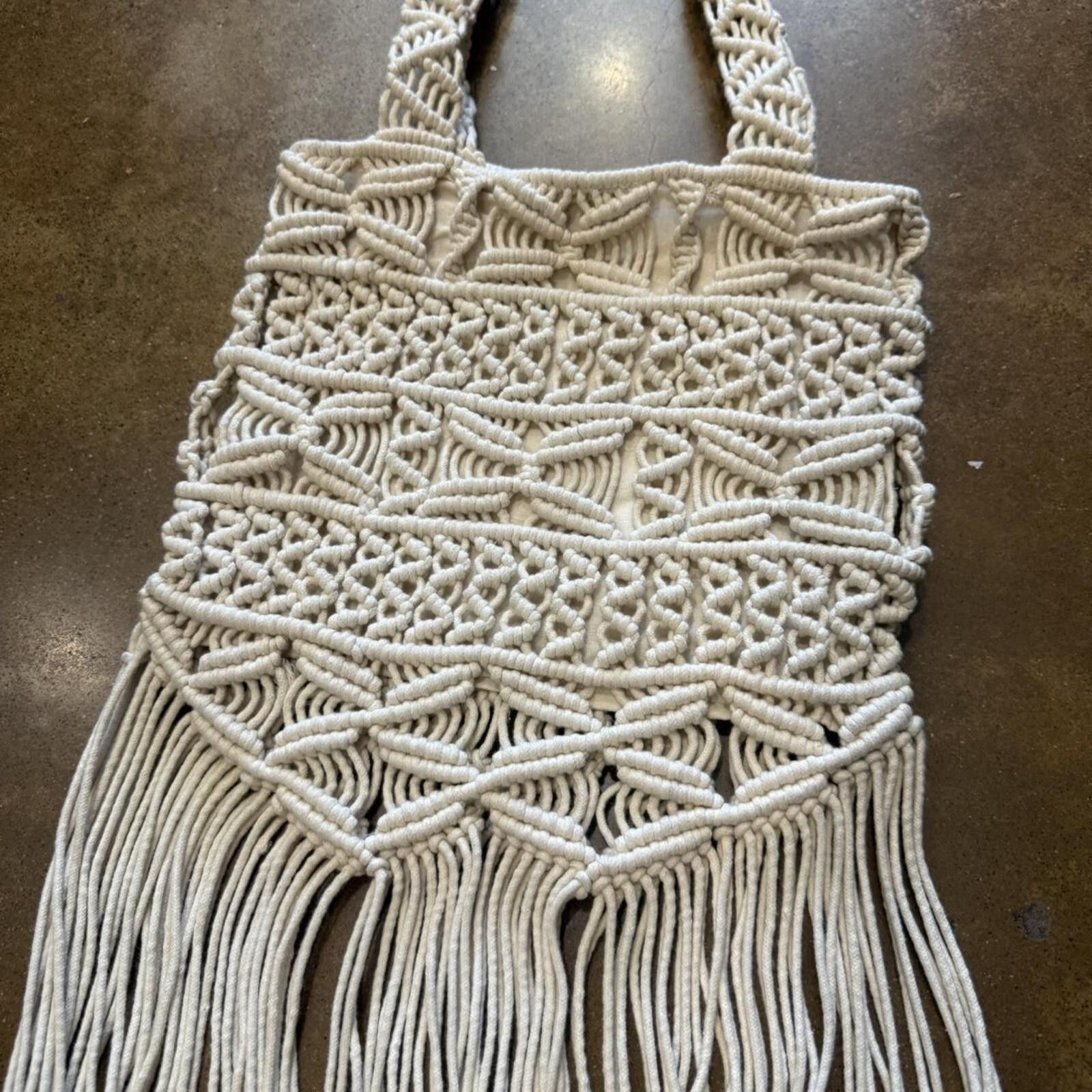 Mossimo Cream Mossimo Macrame Tassel Shoulder Tote Bag Size ONE SIZE - 3 Thumbnail
