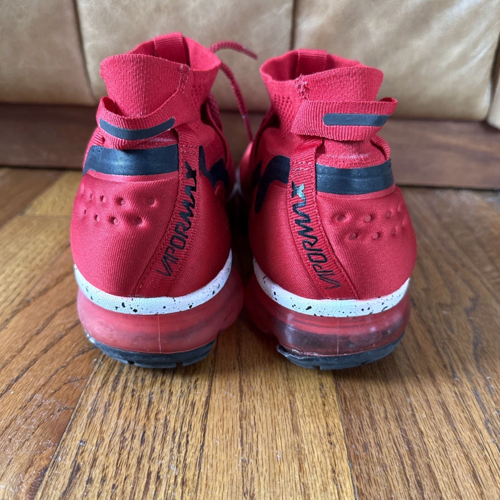Rare Nike AIR VAPORMAX UTILITY red Size 8,5 Nike Air Vapormax Plus Mens Running Shoes Red Black CU4863  main image 3