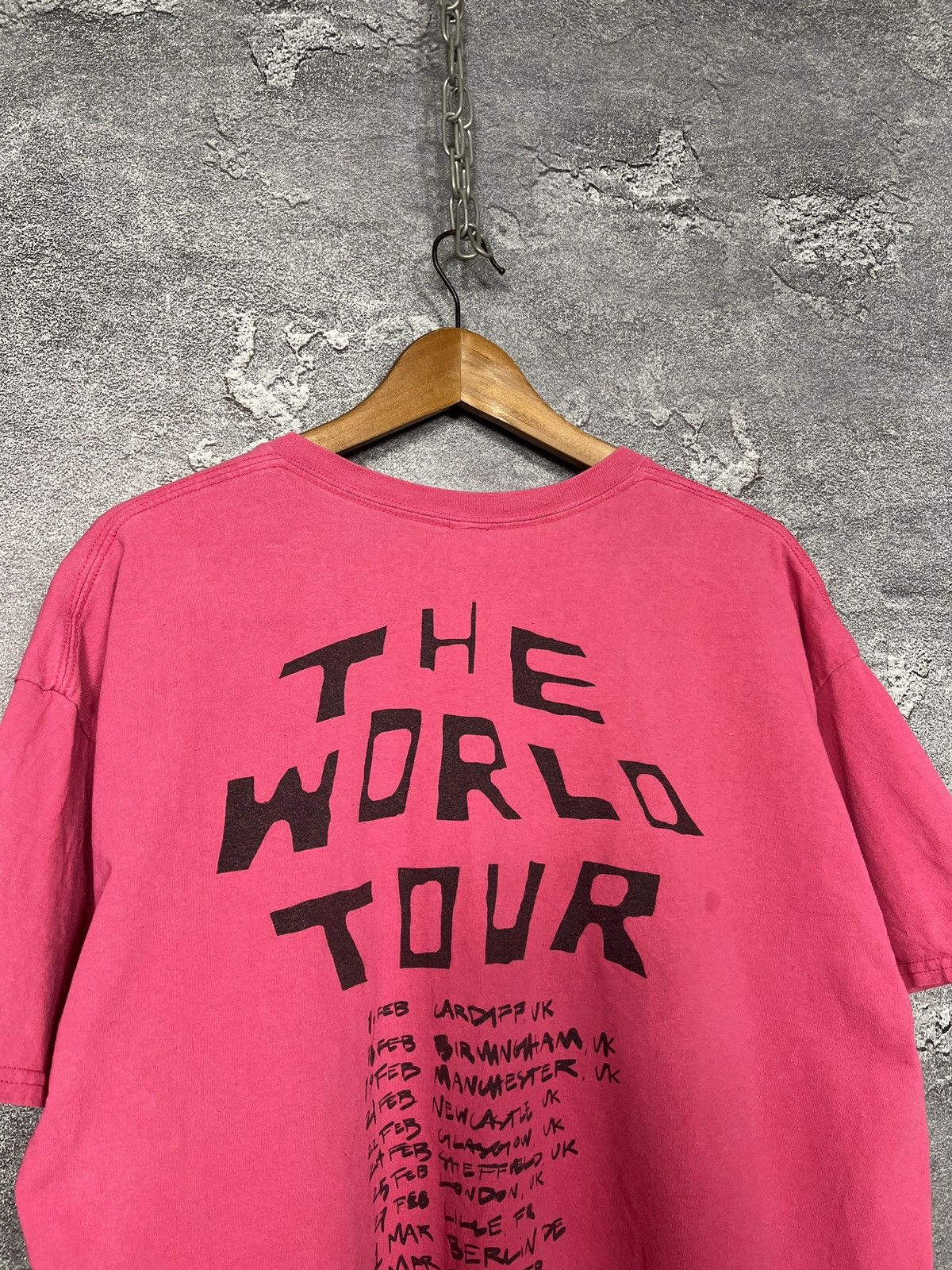 Band Tees Youngblud World Tour Pink Band T-shirt Tee Size Xl Size US XL / EU 56 / 4 - 7 Thumbnail