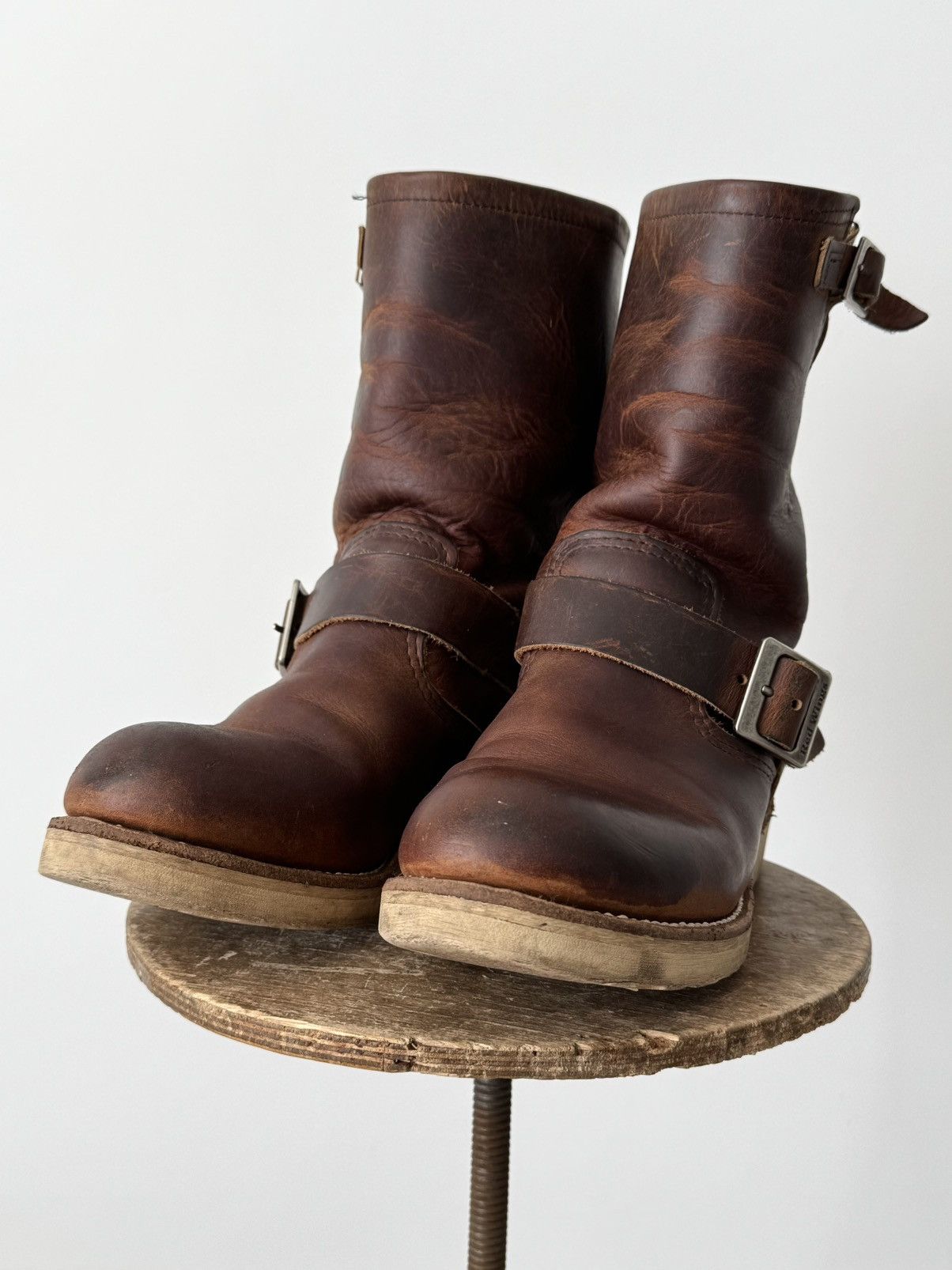 Red Wing Red Wing 2971 USA Engineer Brown Faded Leather Boots Size US 6 / EU 39 - 3 Thumbnail