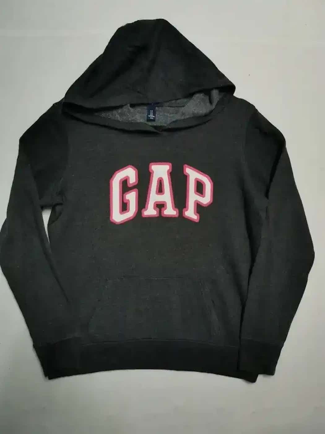 Gap Vintage GAP Big Logo Hoodie Size US S / EU 44-46 / 1 - 1 Thumbnail