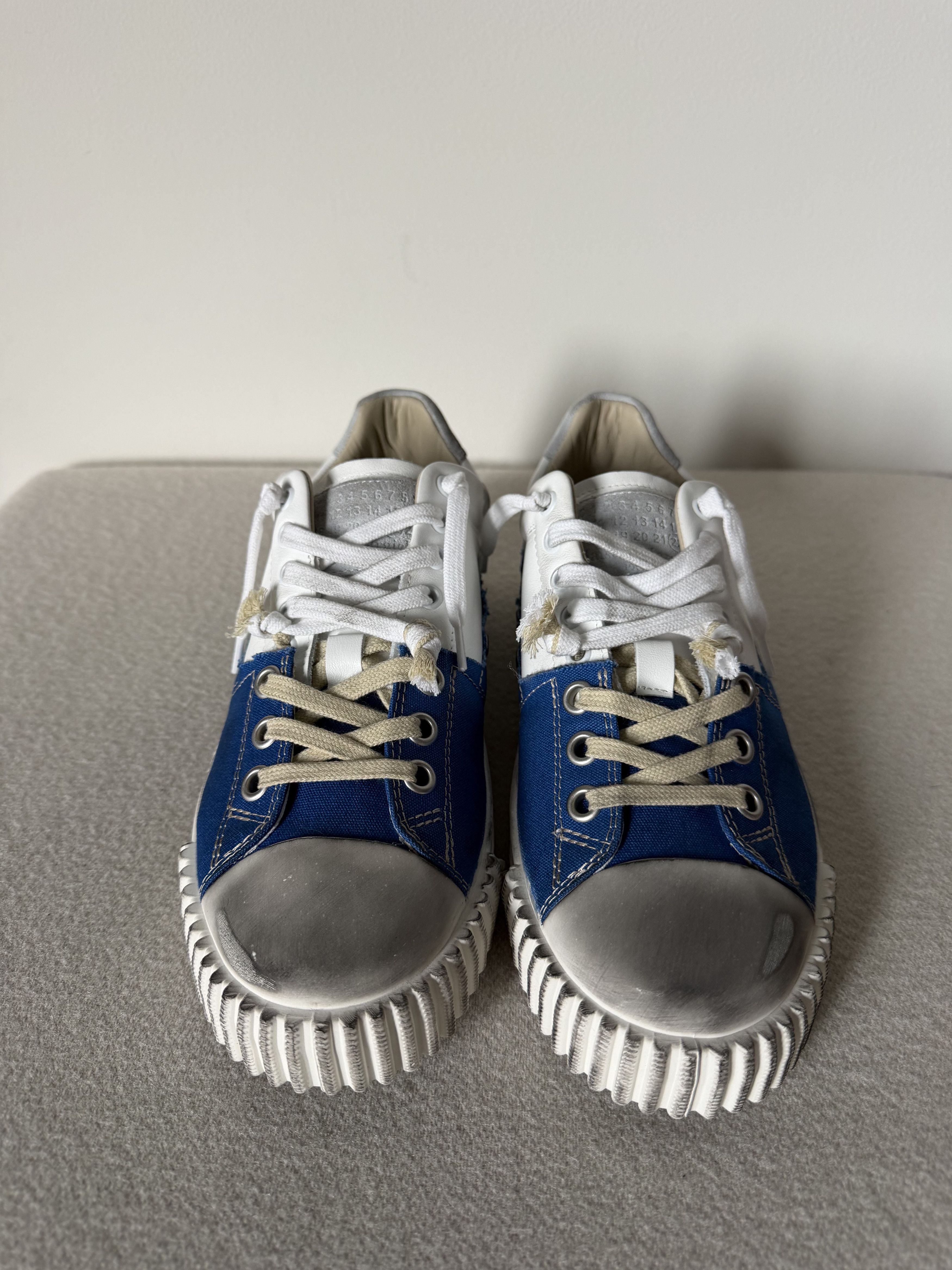 Maison Margiela Maison Margiela Evolution Sneakers in White Blue Size US 7 / EU 40 - 4 Thumbnail