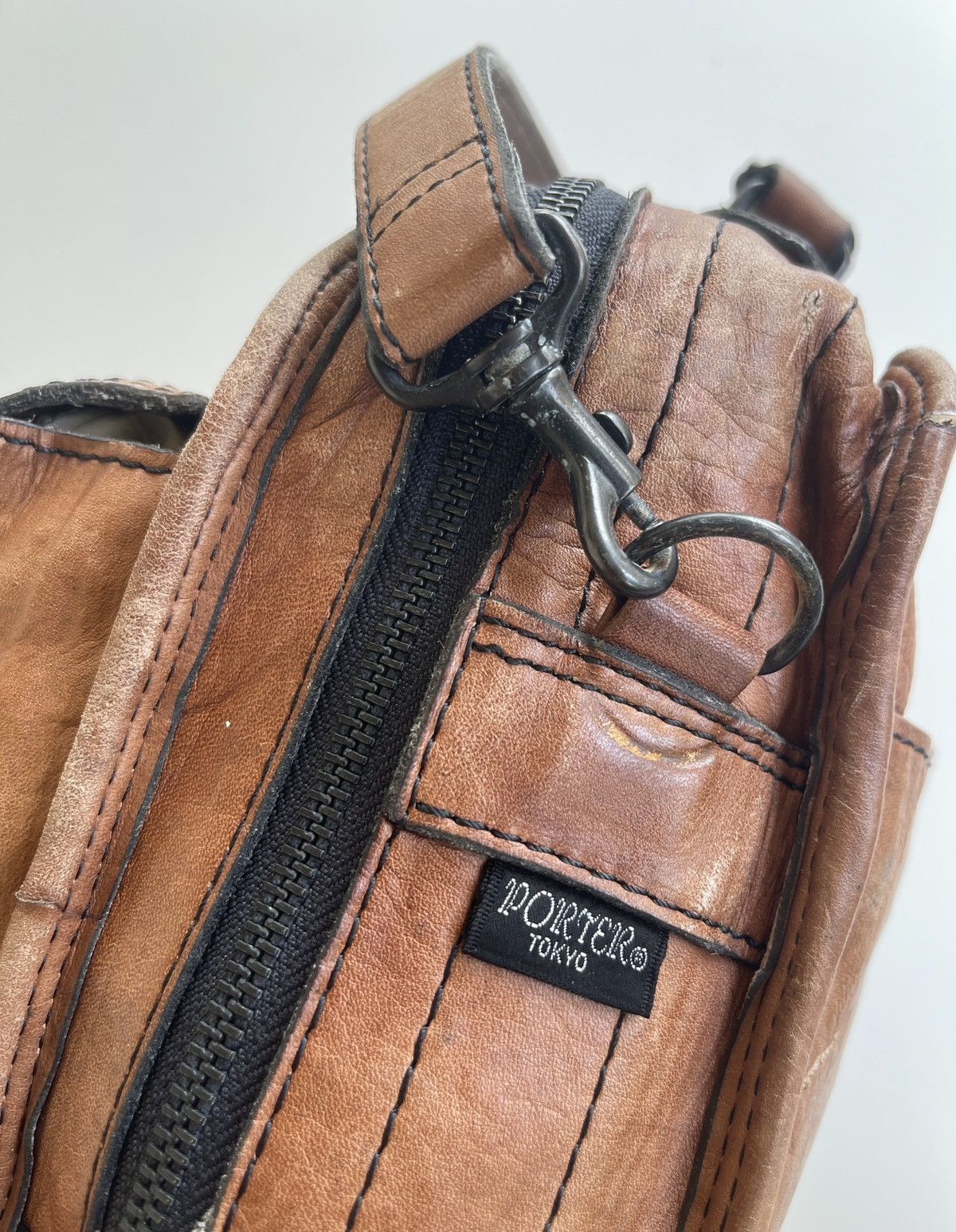 Porter Vintage Porter Yoshida Japan Leather Messenger Bag Size ONE SIZE - 17 Thumbnail