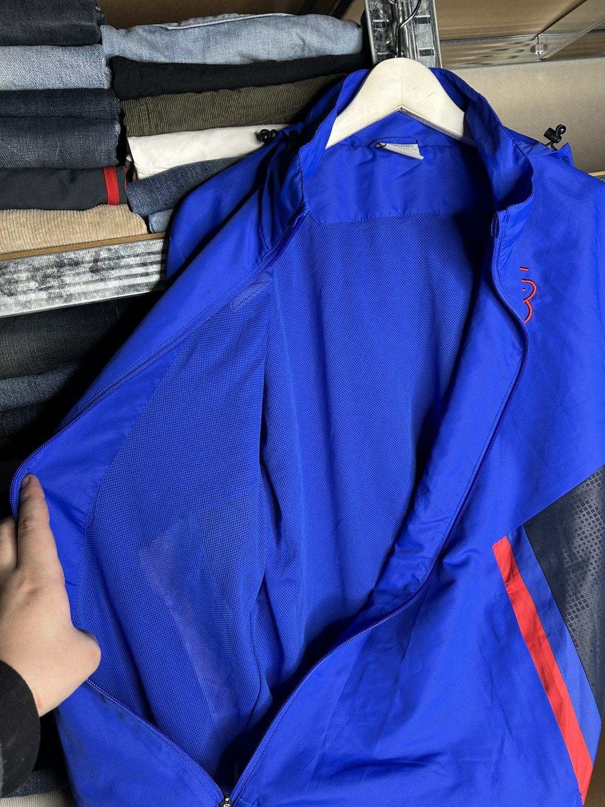 Macron Macron FC Basel Full Zip Hooded Training Jacket Size L Size US L / EU 52-54 / 3 - 9 Thumbnail