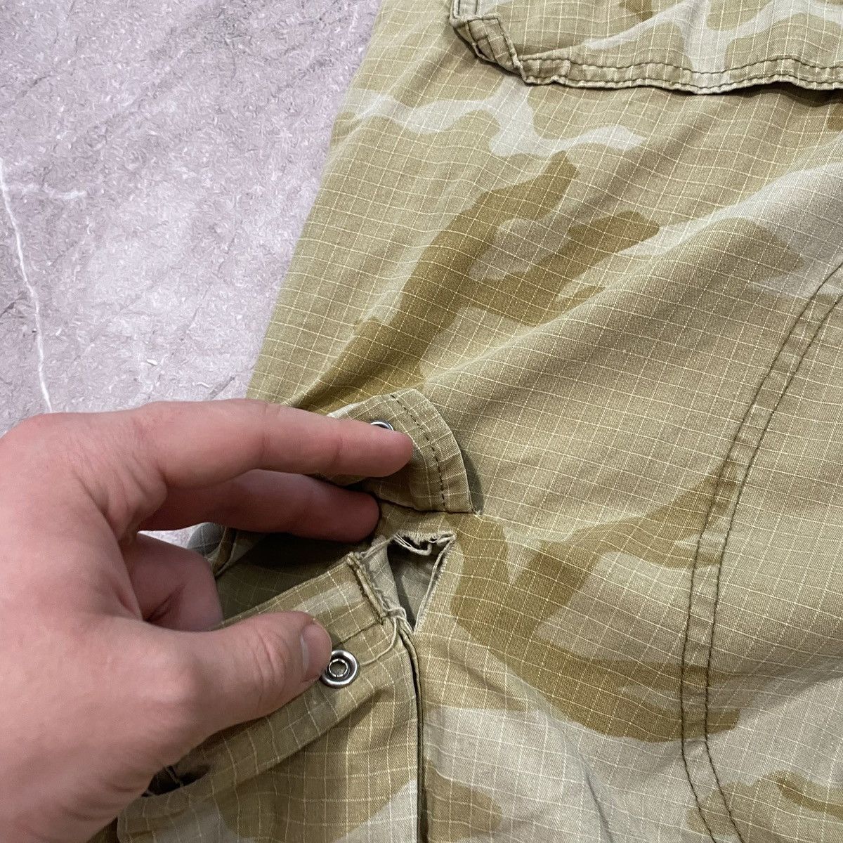Carhartt VINTAGE CARHARTT MILITARY CARGO PANTS PATCH LOGO 00S Size US 34 / EU 50 - 8 Thumbnail