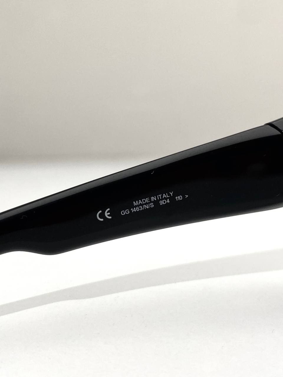 Gucci Gucci GG Logo Wrap Shield Retro Black Sunglasses Vintage Y2K Size ONE SIZE - 11 Thumbnail
