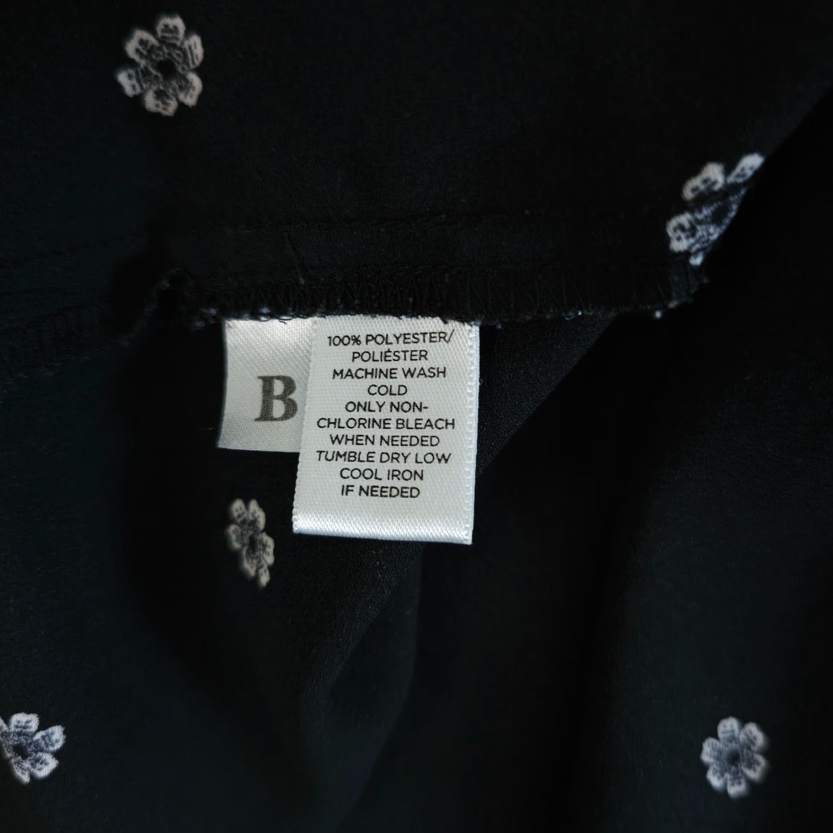 Loft LOFT Ann Taylor Blouse Shirt Floral Boatneck Long Sleeve S Black Blue Hi Lo Womens Size S / US 4 / IT 40 - 4 Thumbnail