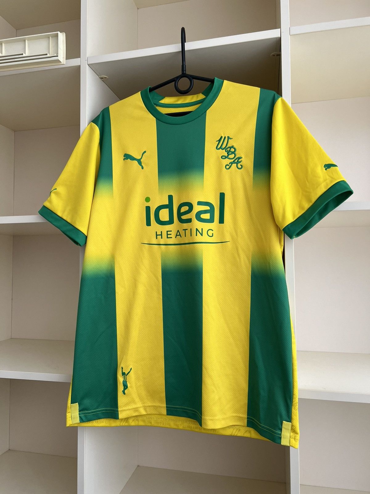 Puma West Bromwich Albion WBA 2022 Away Football Shirt Puma Sz L Size US L / EU 52-54 / 3 - 5 Thumbnail