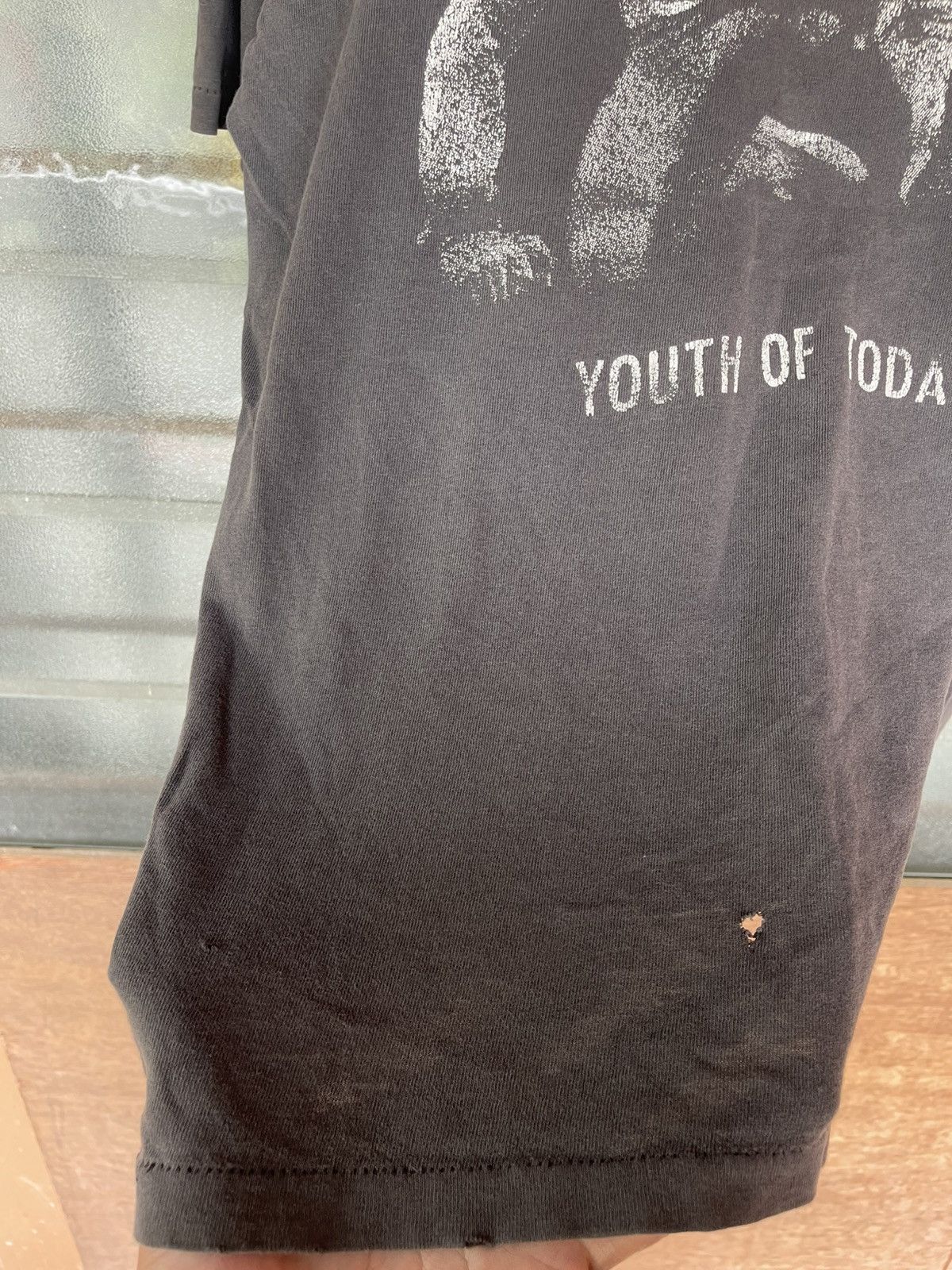 Band Tees Vintage 80's Hardcore Punk Youth Of Today Sun Faded Tee Size US L / EU 52-54 / 3 - 6 Thumbnail