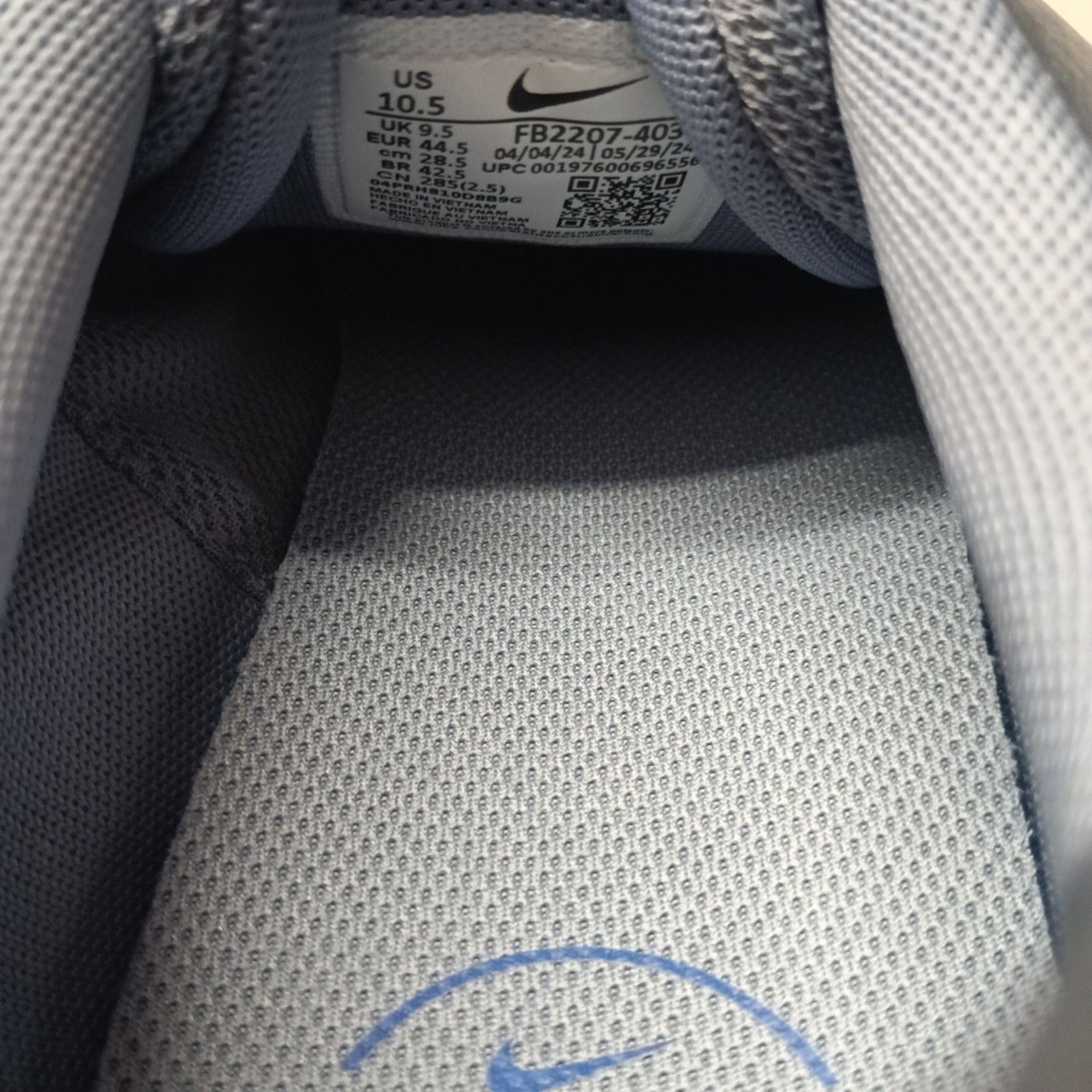 Nike Nike Revolution 7 Shoes Mens Size 10.5 Slate Metallic Silver Size US 10.5 / EU 43-44 - 6 Thumbnail