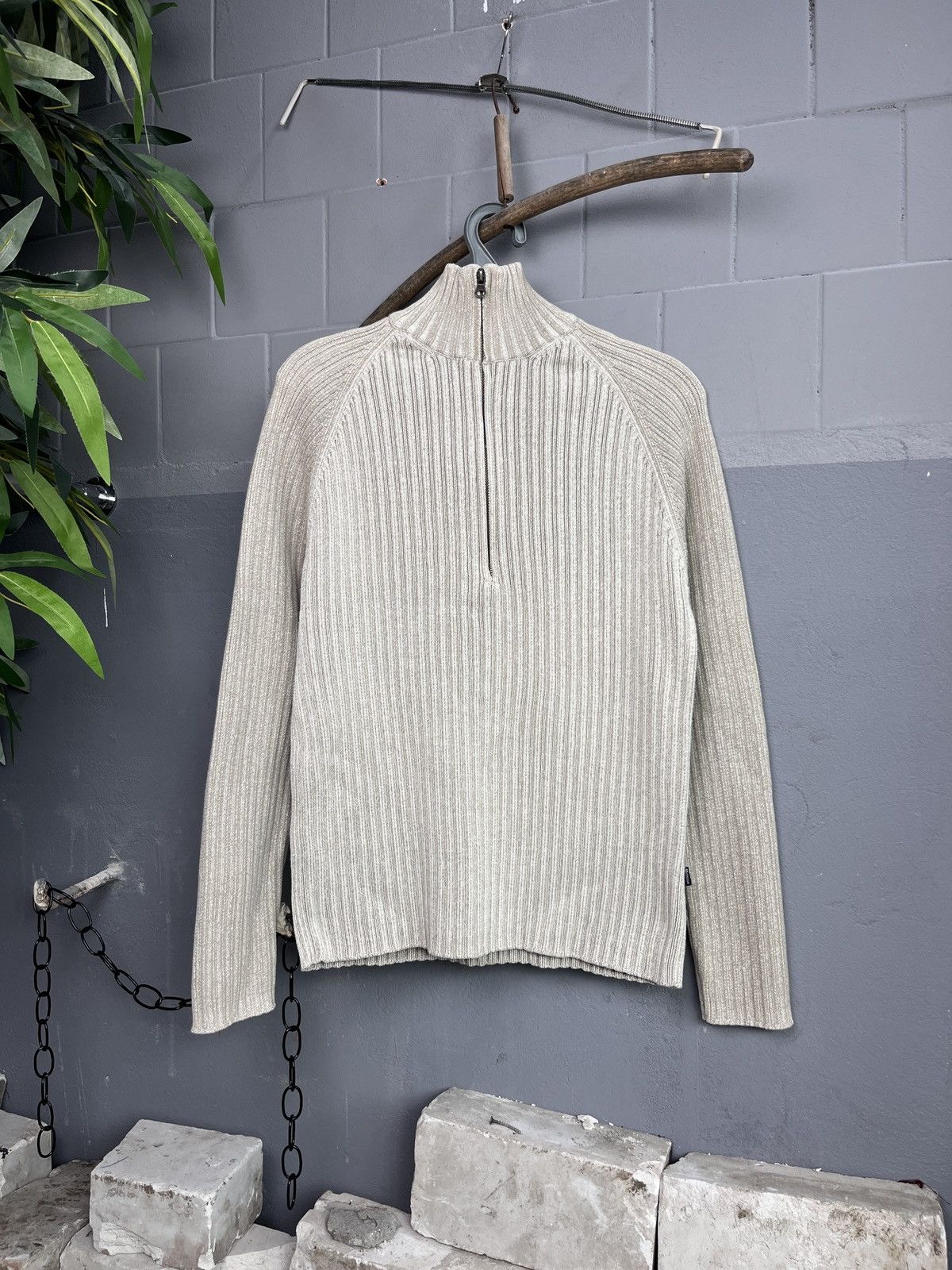 Designer MATINIQUE ARCHIVE MINIMALISTIC CREAM ZIP KNIT - 1655 Size US M / EU 48-50 / 2 - 1 Thumbnail